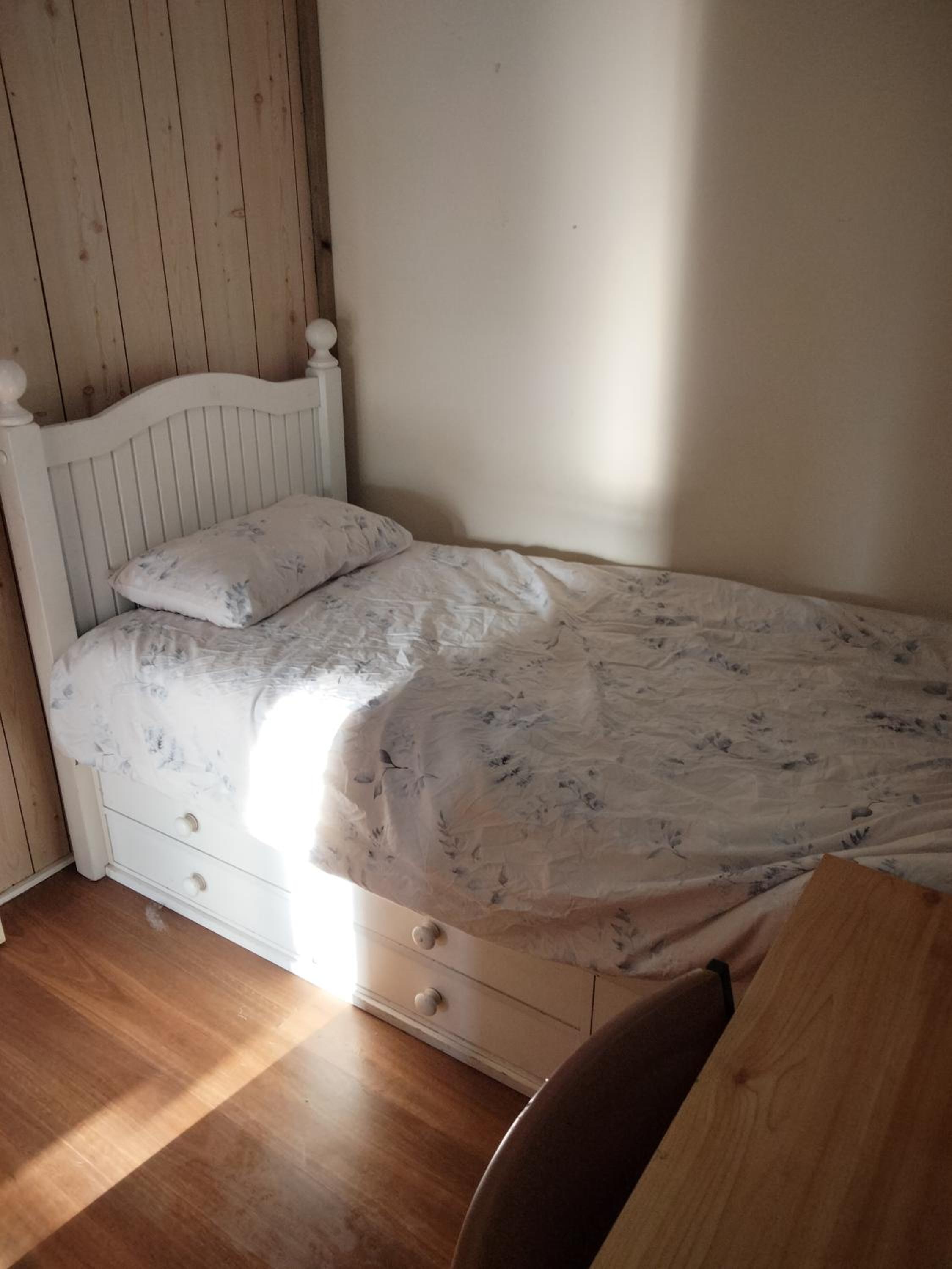 Small Single Room