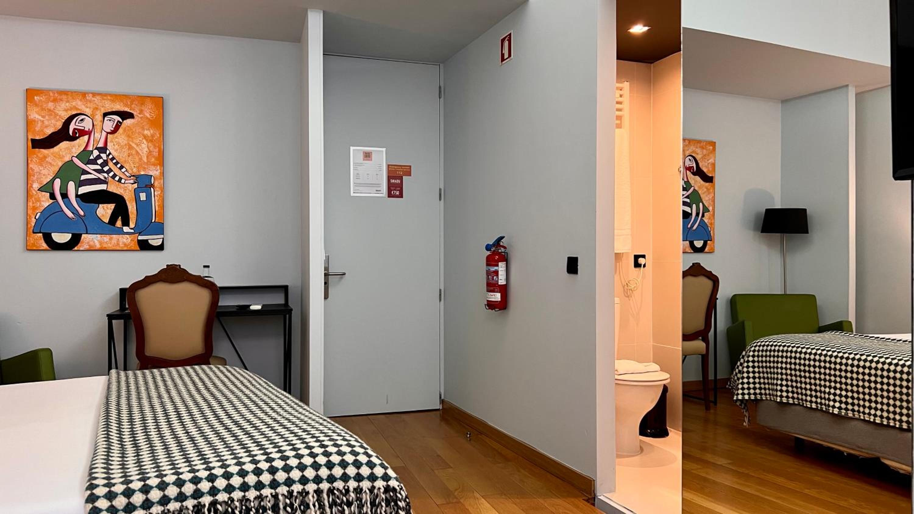 Double Room - Photo 5