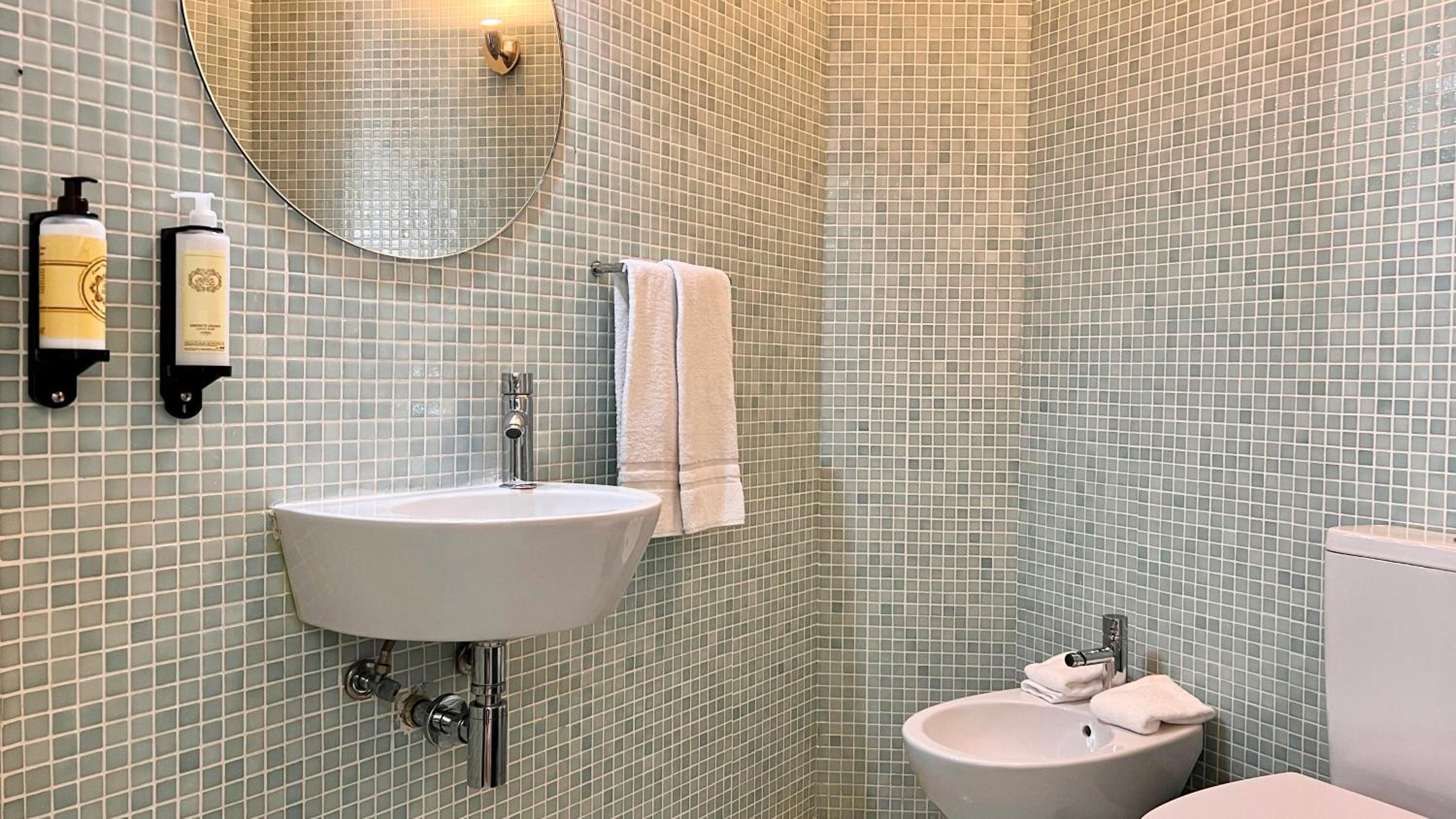 Superior Double Room - Photo 10