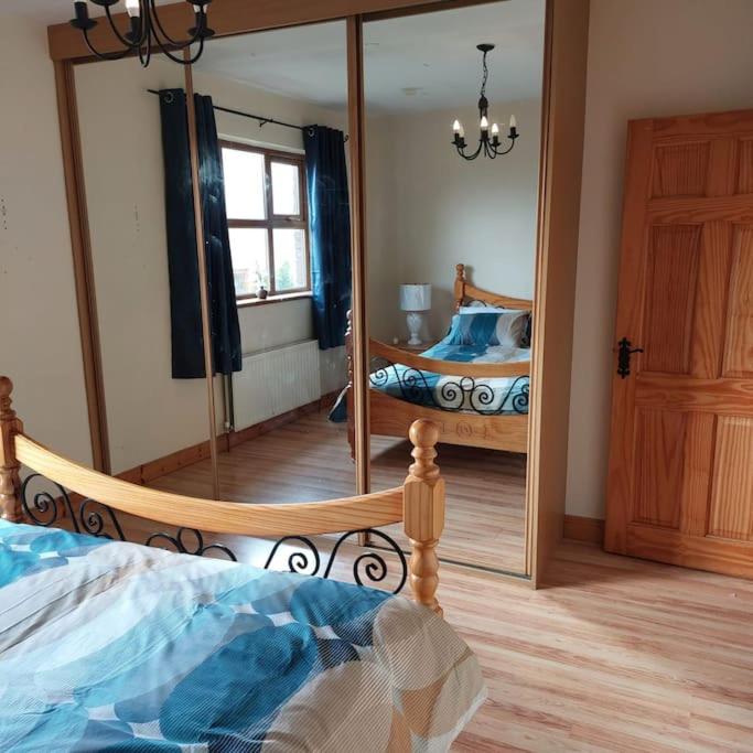 Four-Bedroom House photo 1