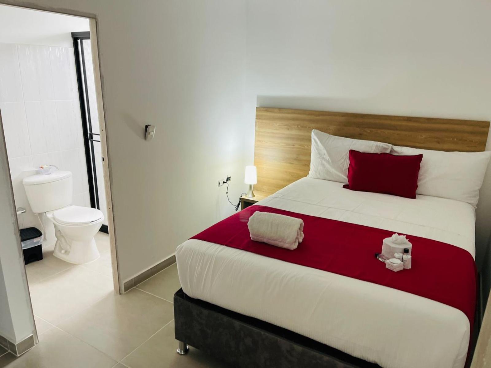 Single Room With Bathroom photo 3