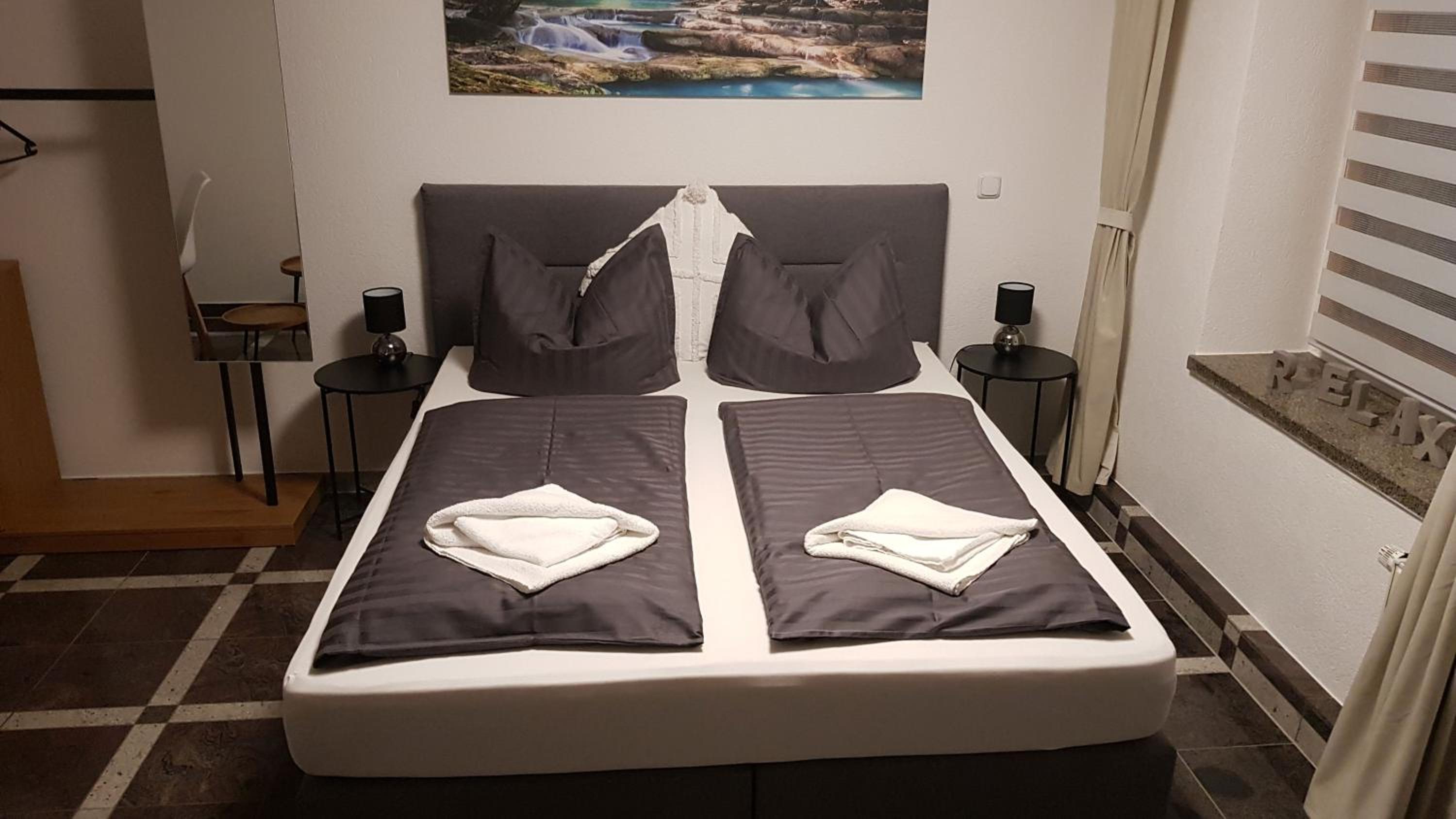 Deluxe Double Room With Shower photo 2