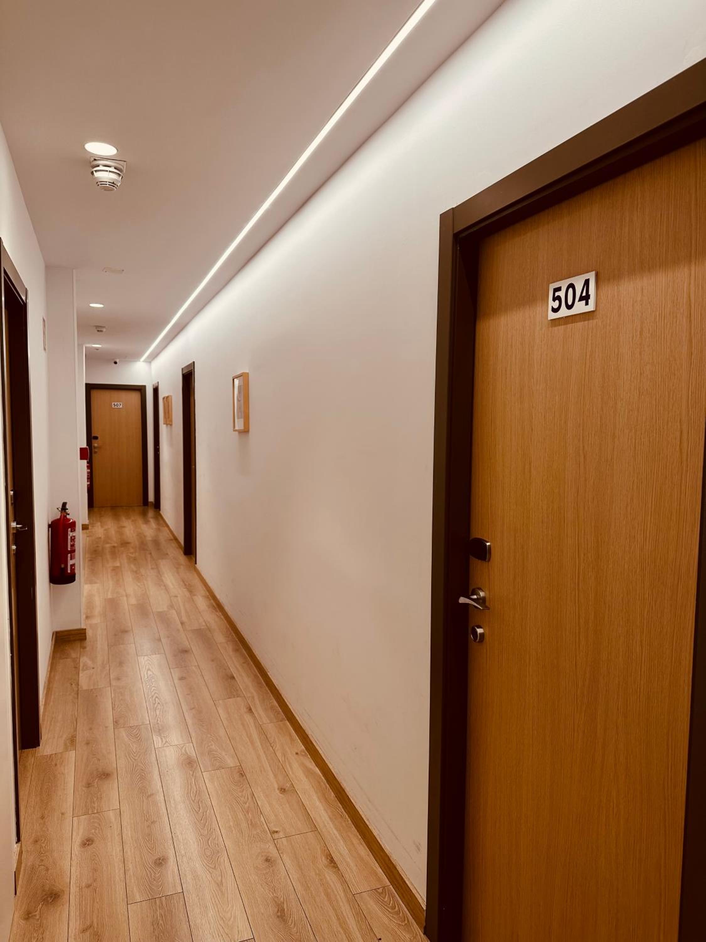 Superior Double Room with City View - Photo 5