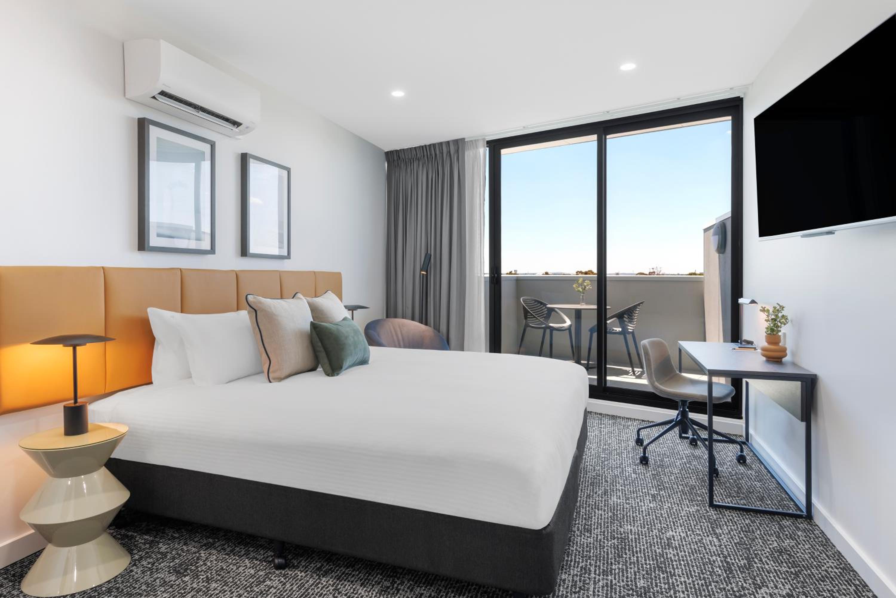 Superior Studio Apartment - Photo 1