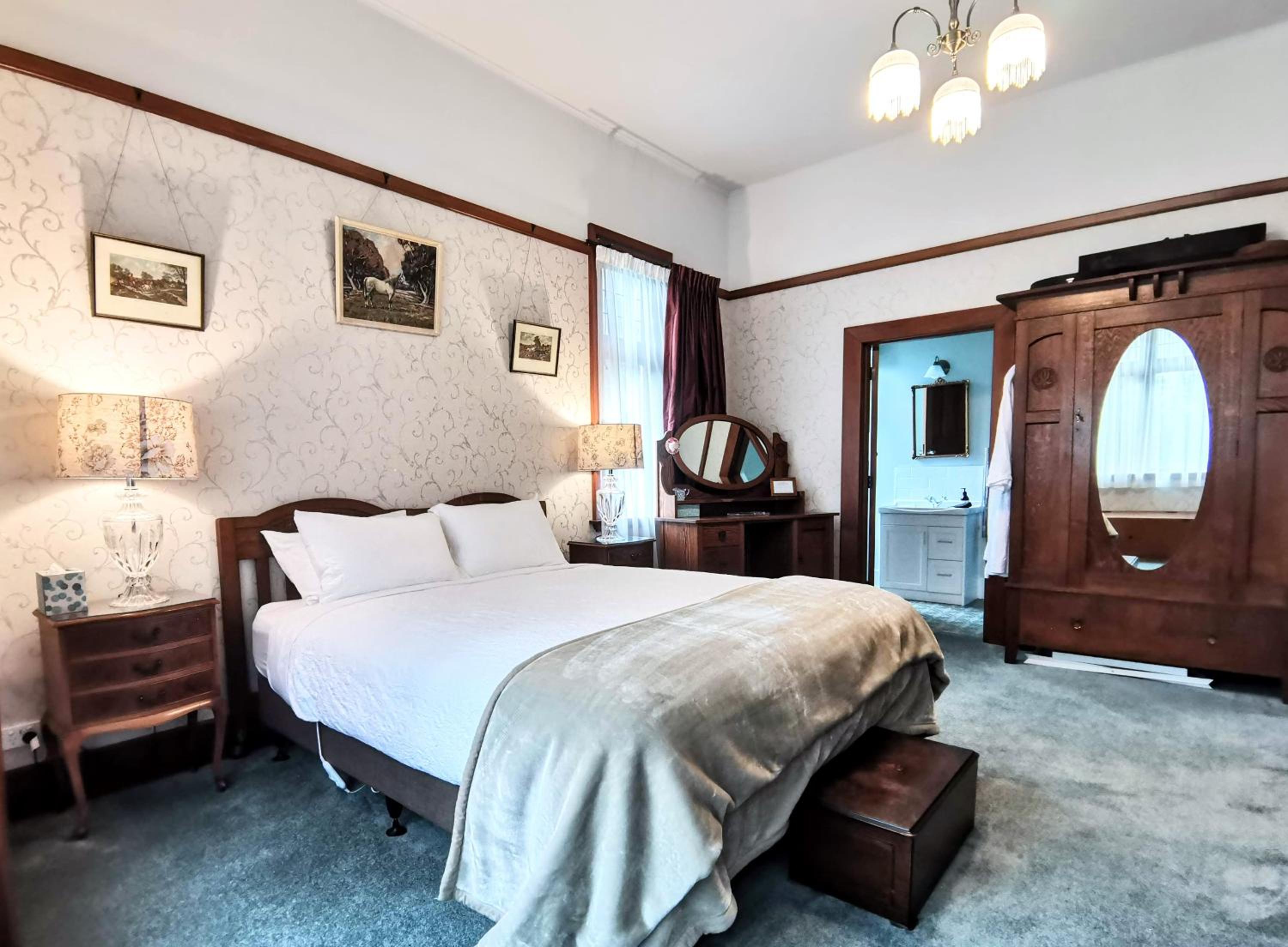 Deluxe Double or Twin Room photo 3