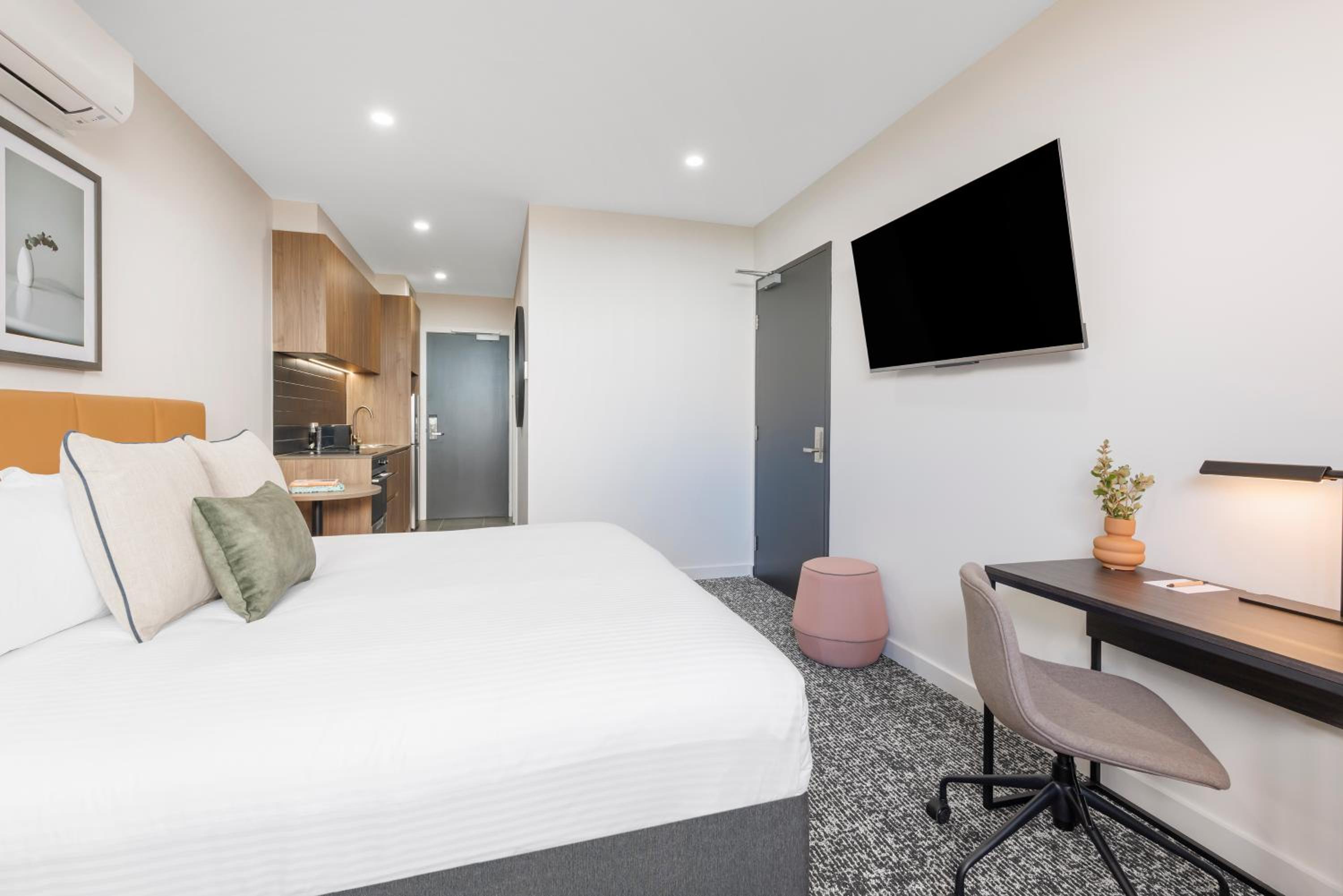 Two Bedroom Apartment - Interconnecting - Photo 1