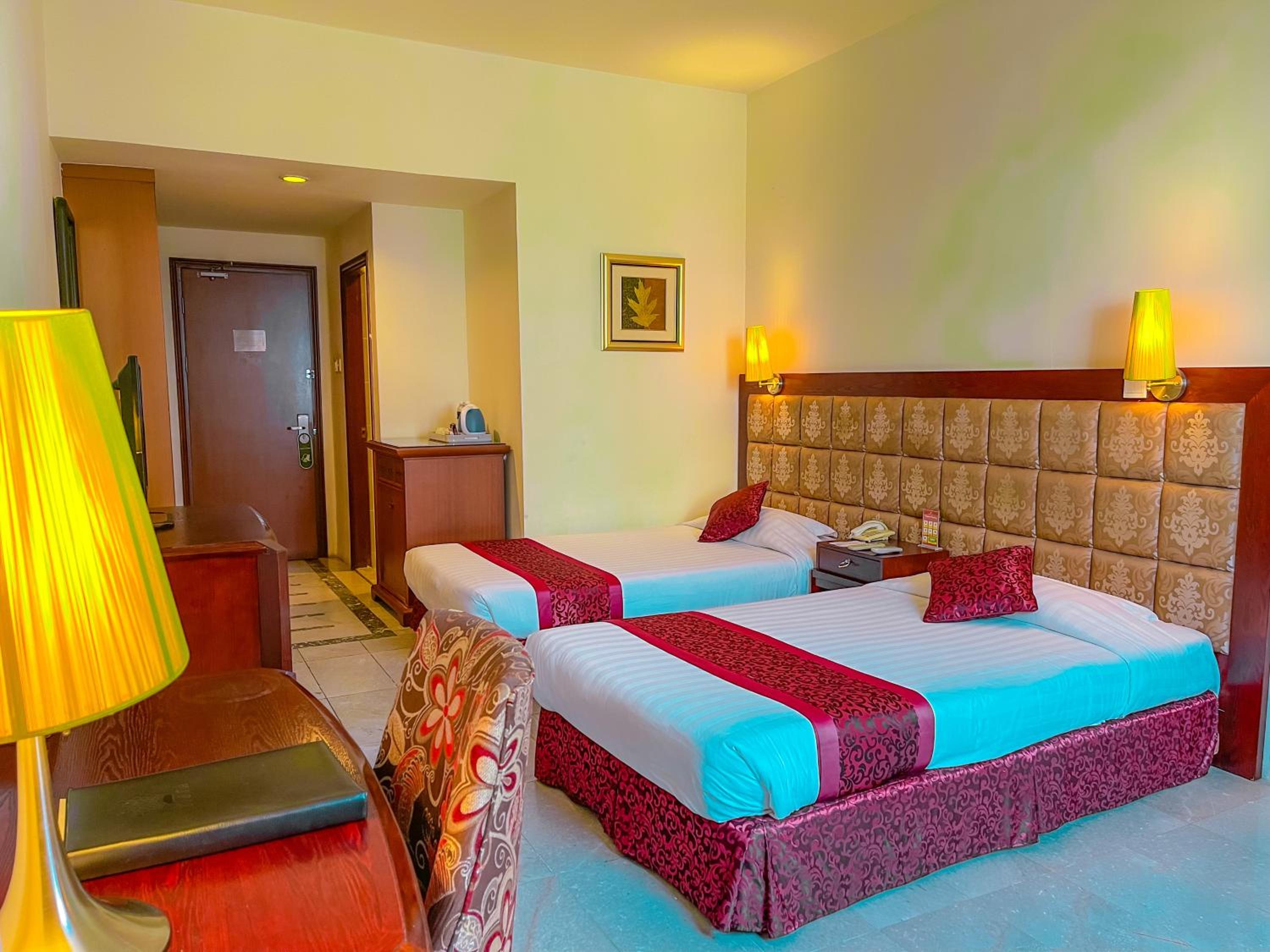 Superior Twin Room - Photo 1