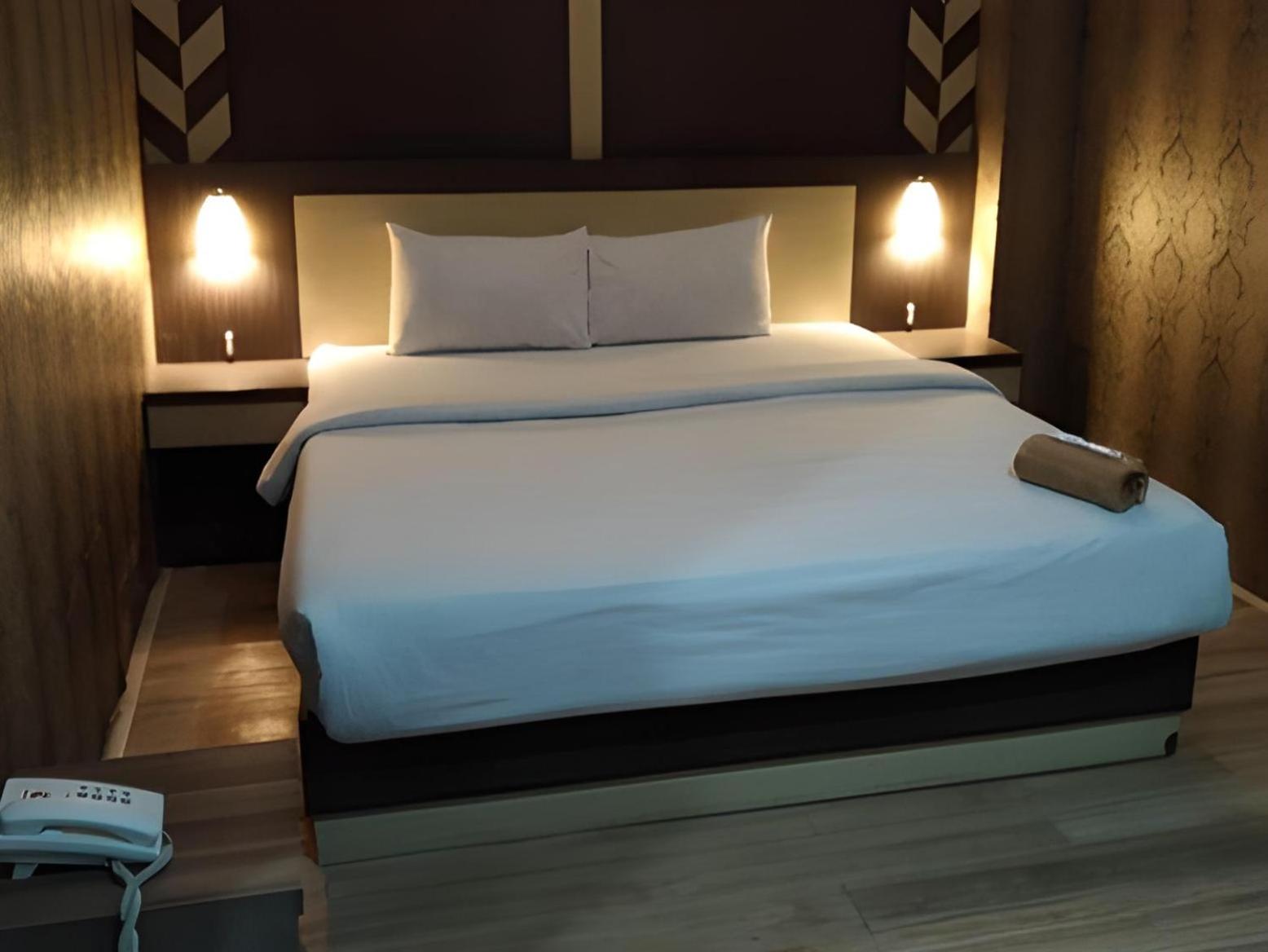 Suite - Photo 3