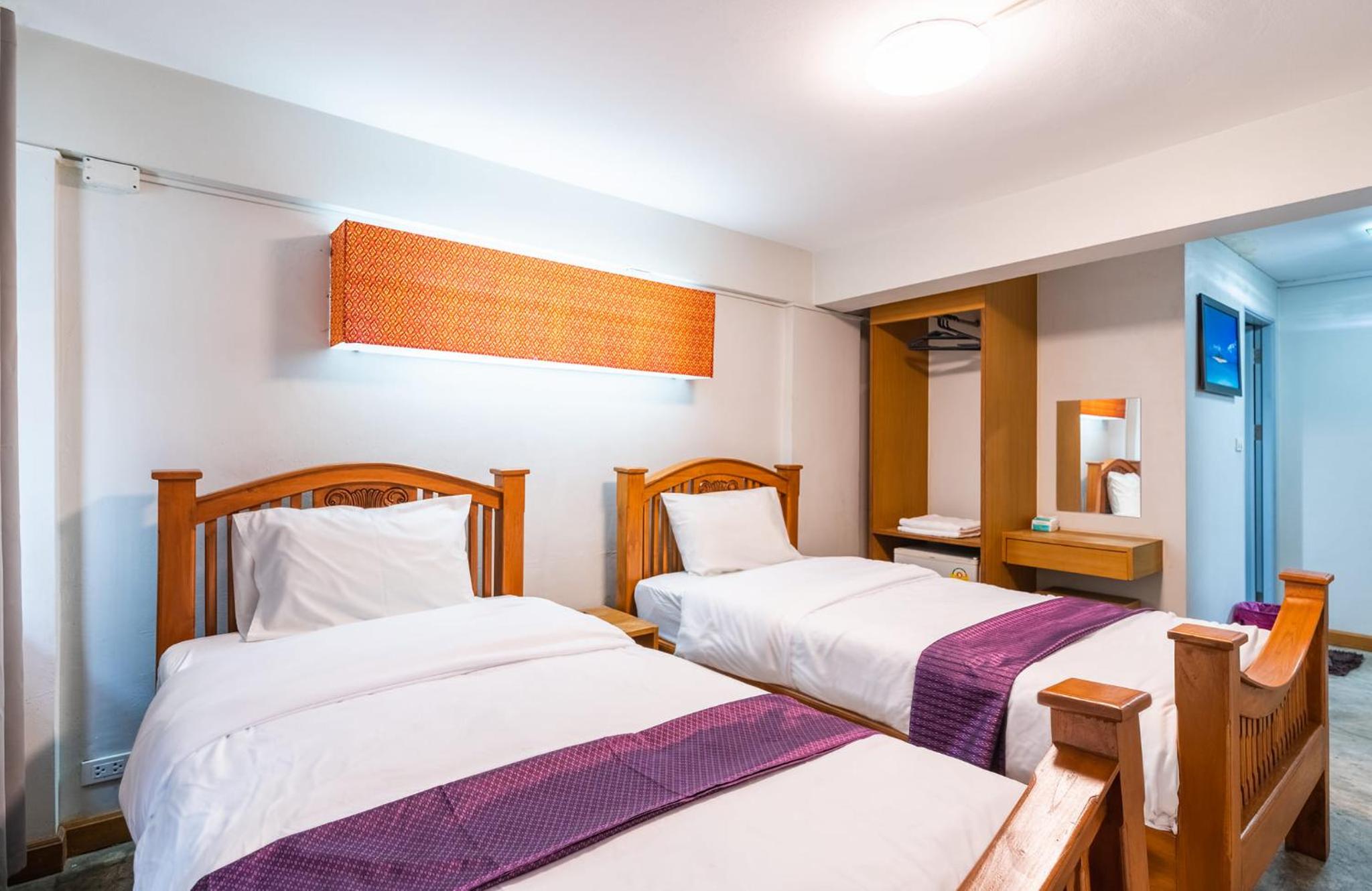 Deluxe Twin Room photo 2