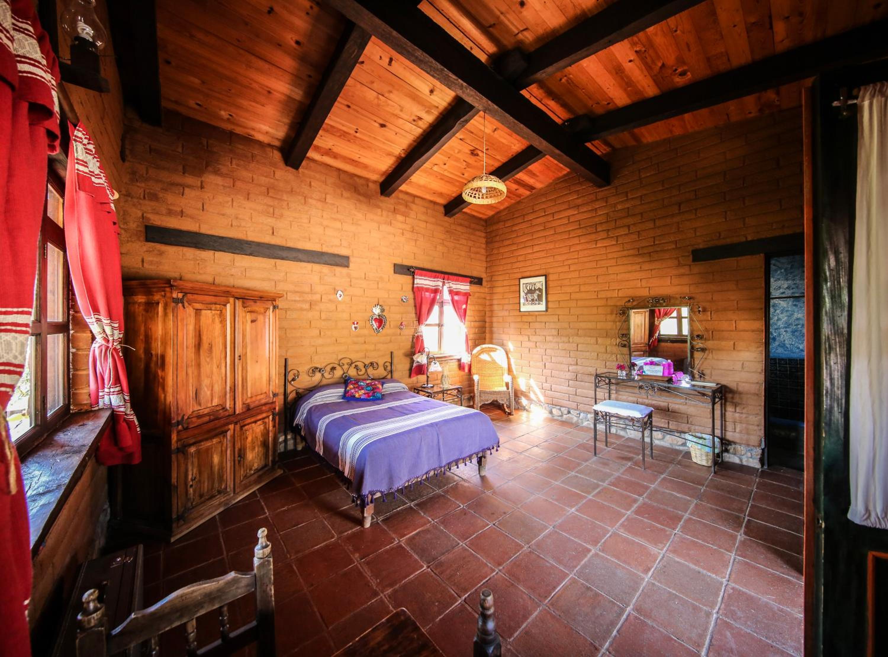 Double Room - Photo 13