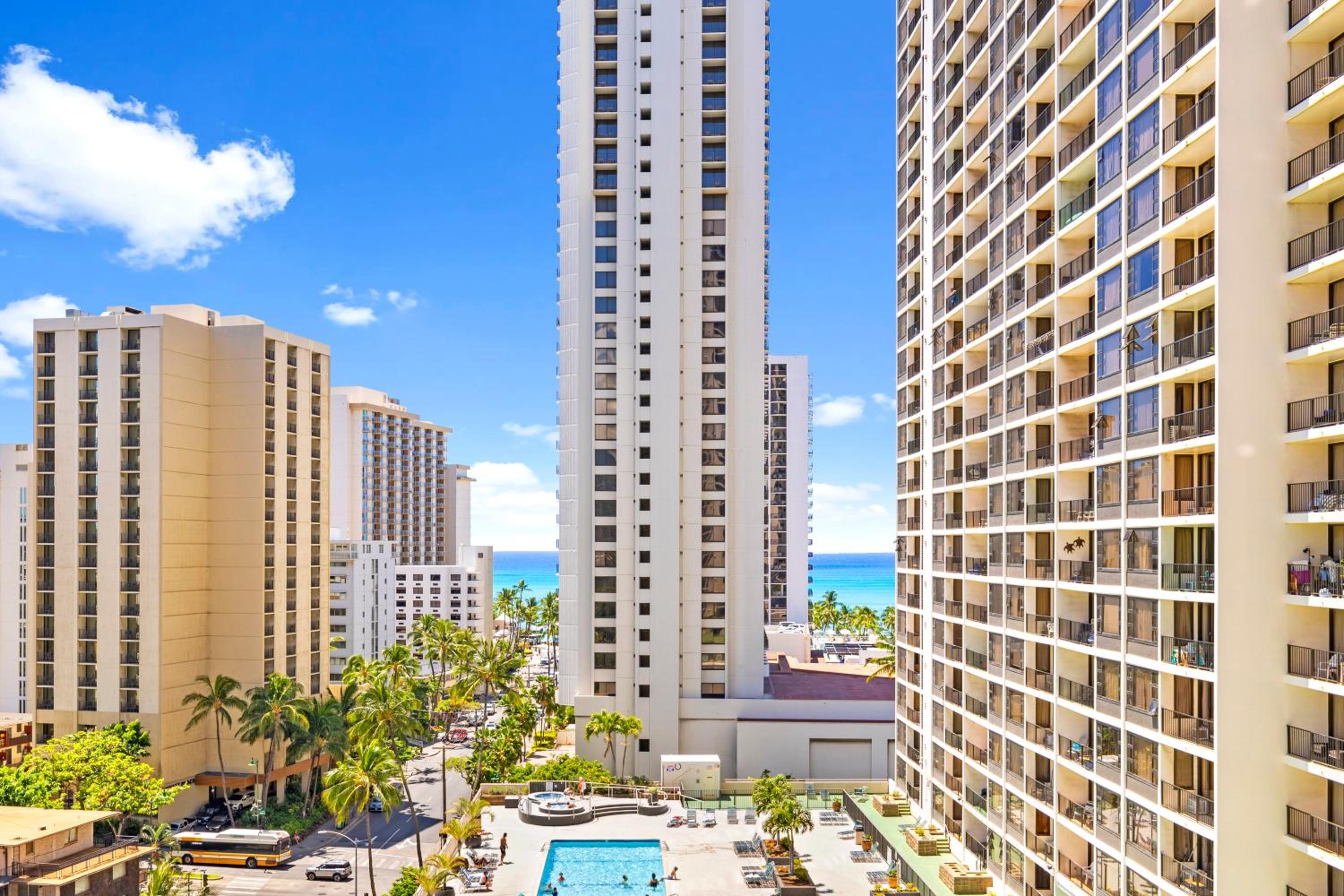 Waikiki condo with lanai & pool access, 1 block to the beach: One-Bedroom Apartment photo