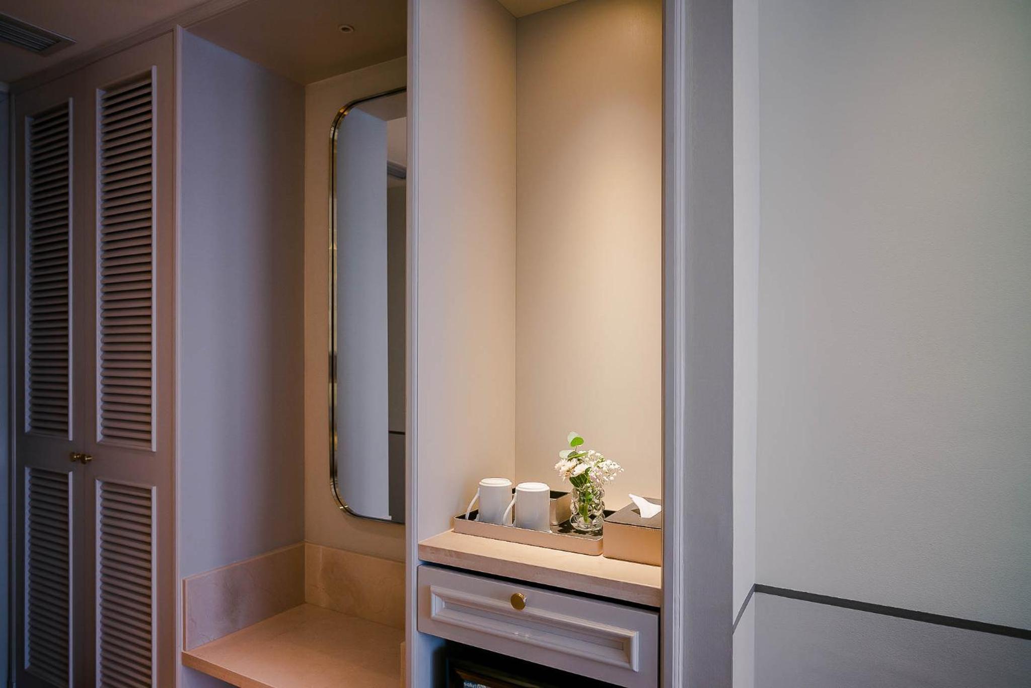 Chic Wing Twin Room thumbnail 5