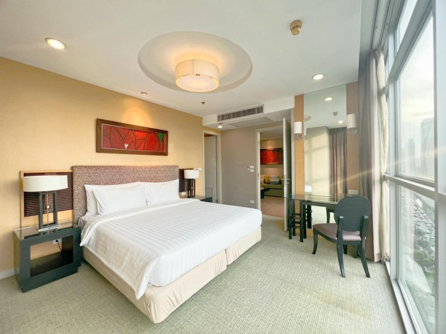 One Bedroom Horizon Suite with Bathtub (High Floor)