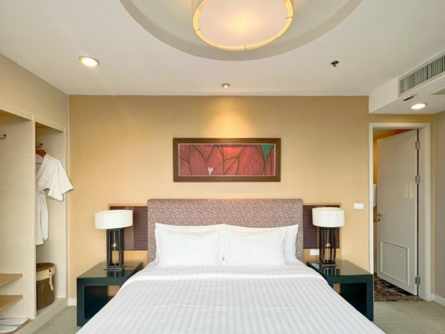 One Bedroom Horizon Suite with Bathtub (High Floor) photo 2