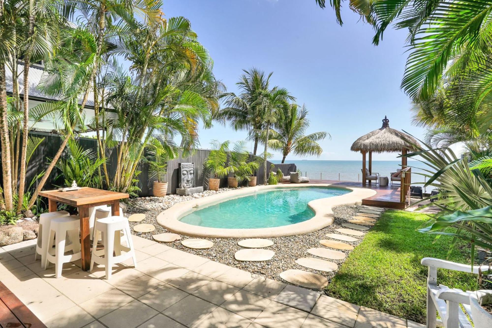 Deluxe Villa photo 2