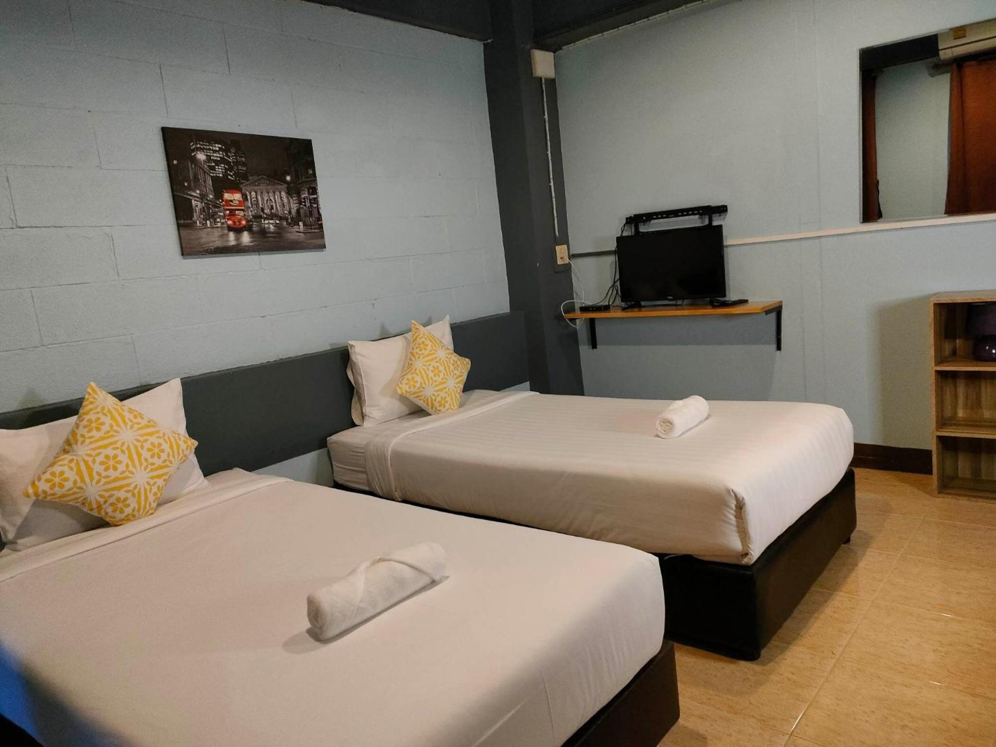 Standard Twin Room photo 1