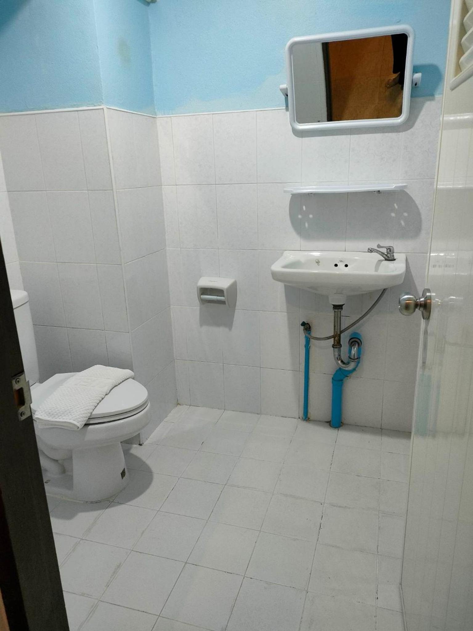 Standard Twin Room photo 2