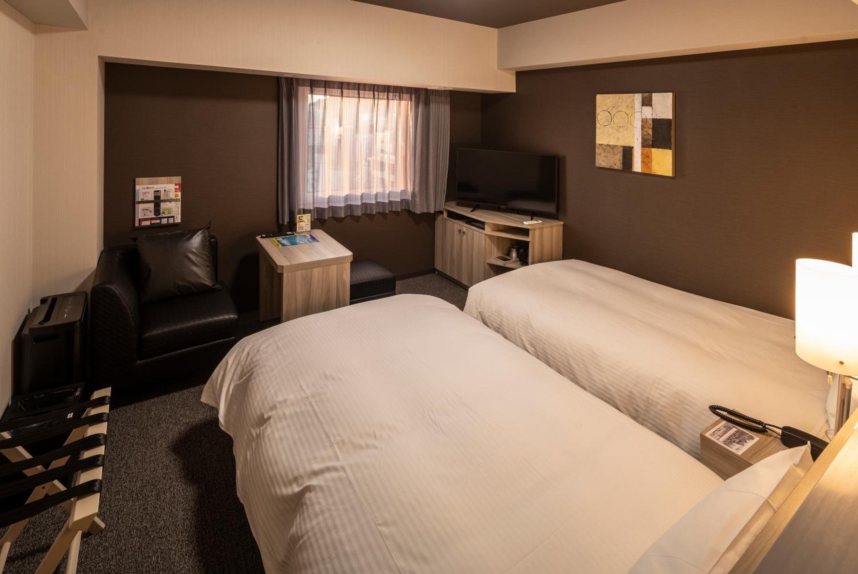 Standard Twin Room - Smoking - Photo 1
