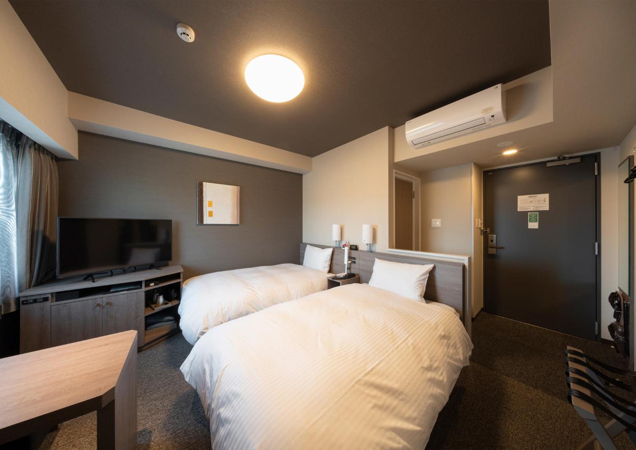 Standard Twin Room - Smoking - Photo 1