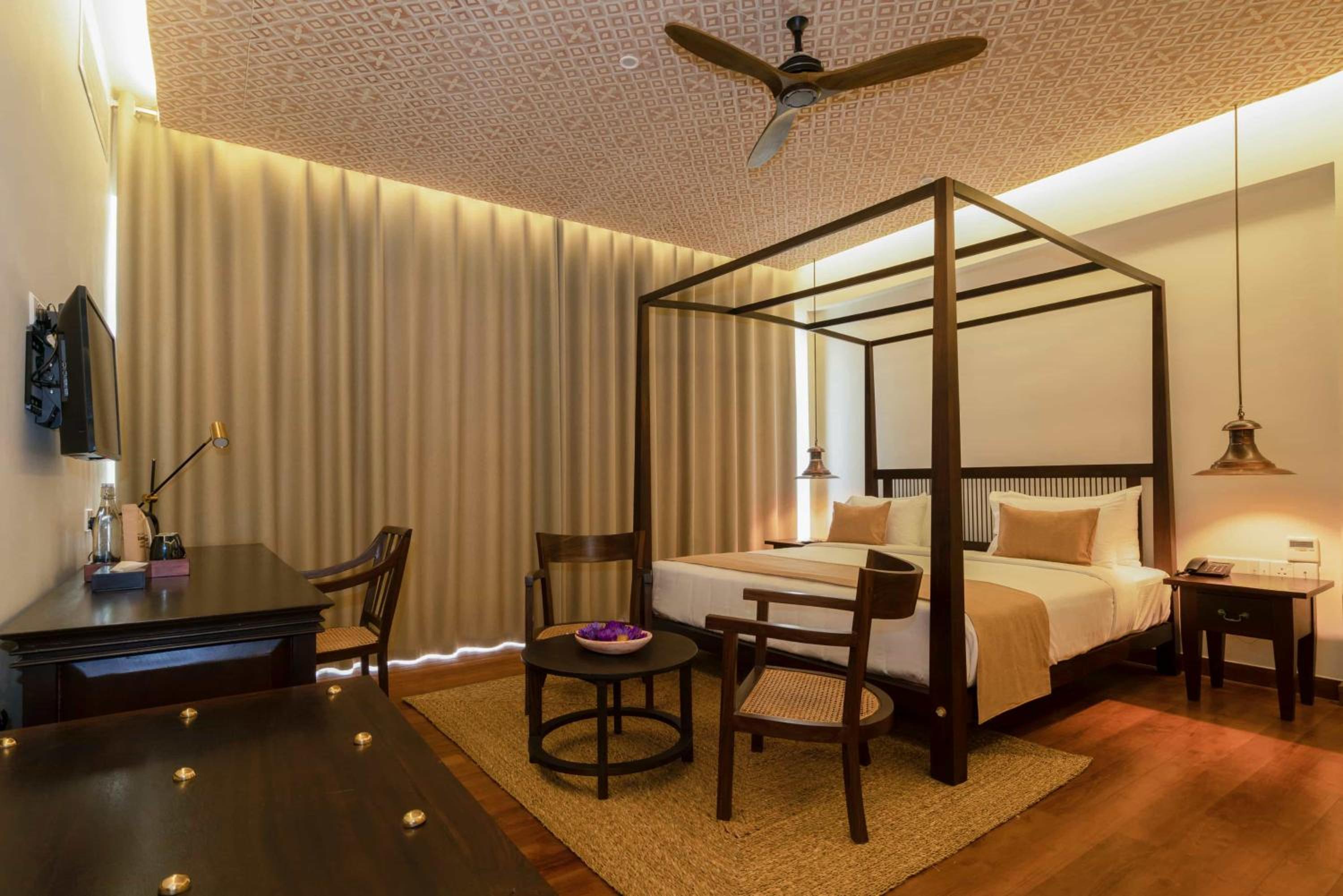 King Room with Mountain View
