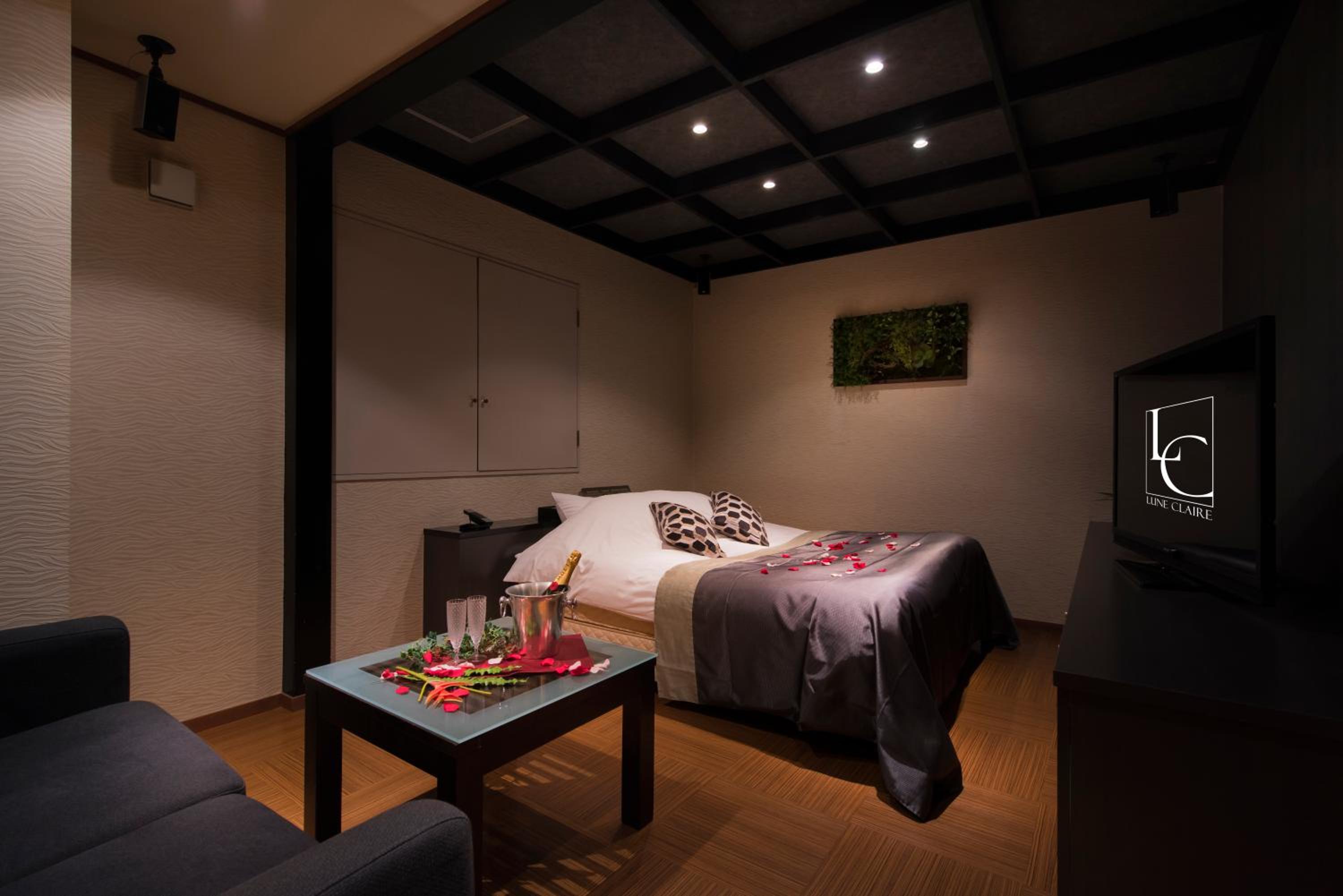 Double Room - Photo 1