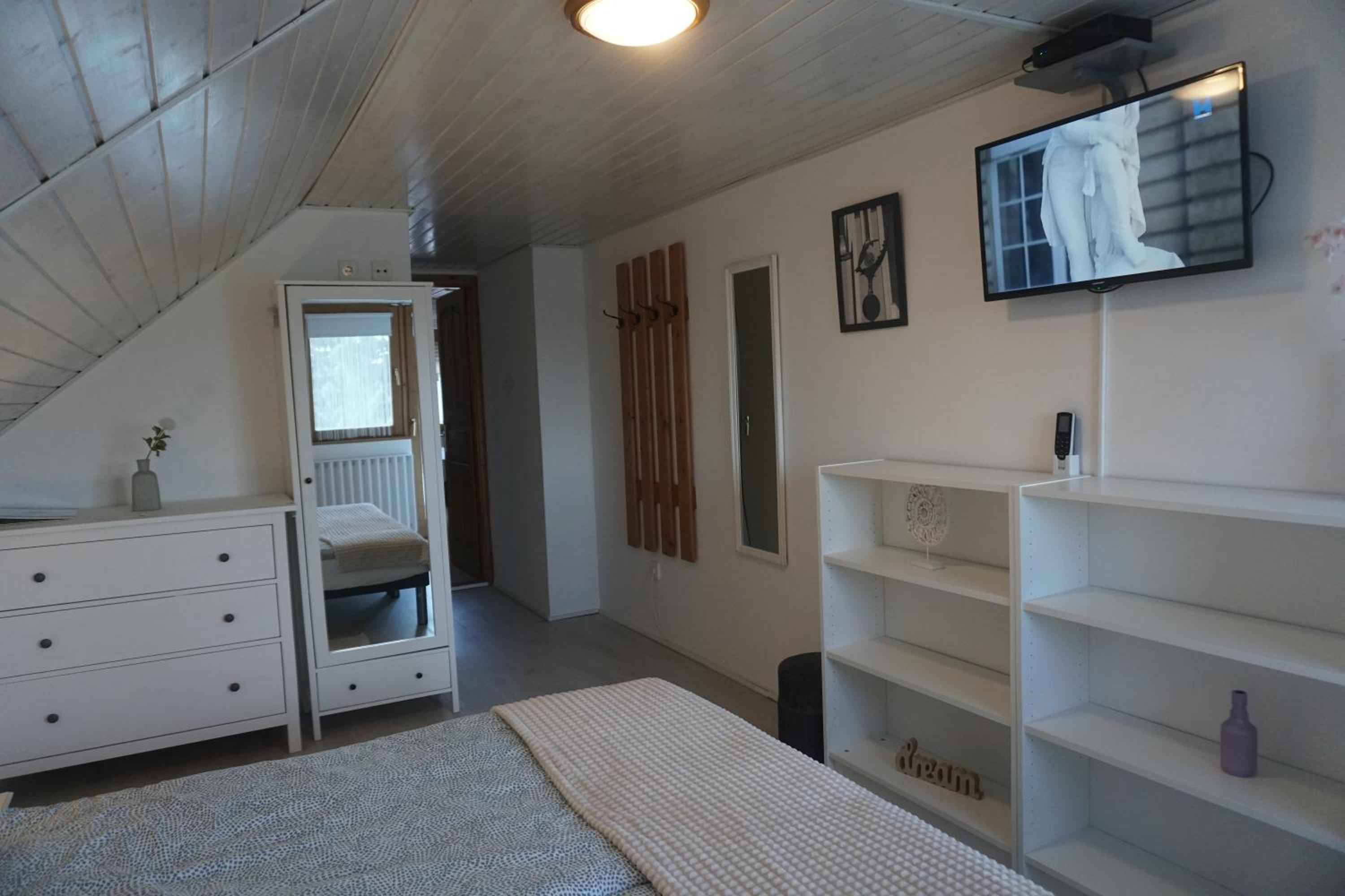 Deluxe Two-Bedroom Apartment with Garden View photo 1