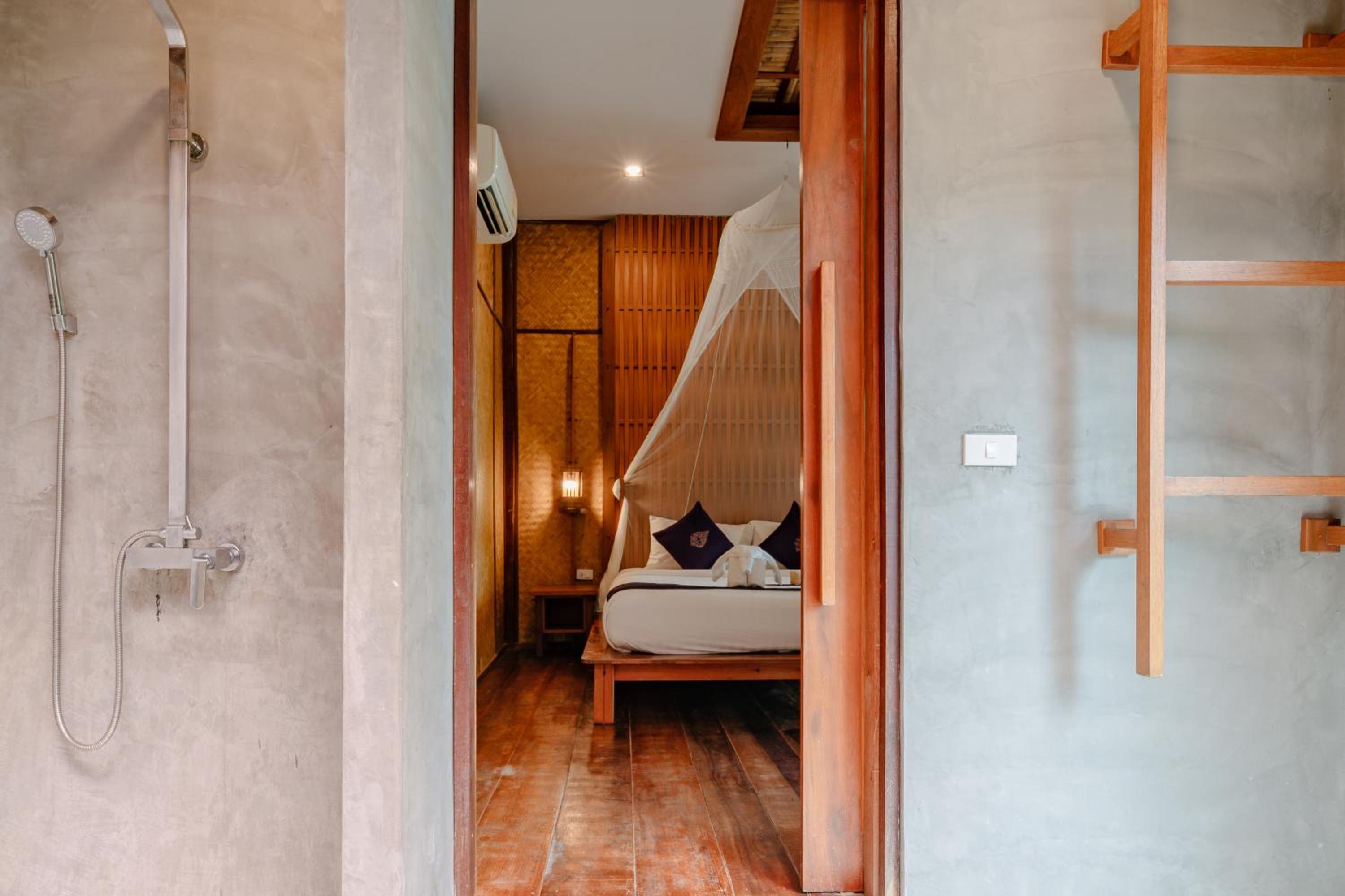 Deluxe Cottage with Partial Sea View - Photo 11