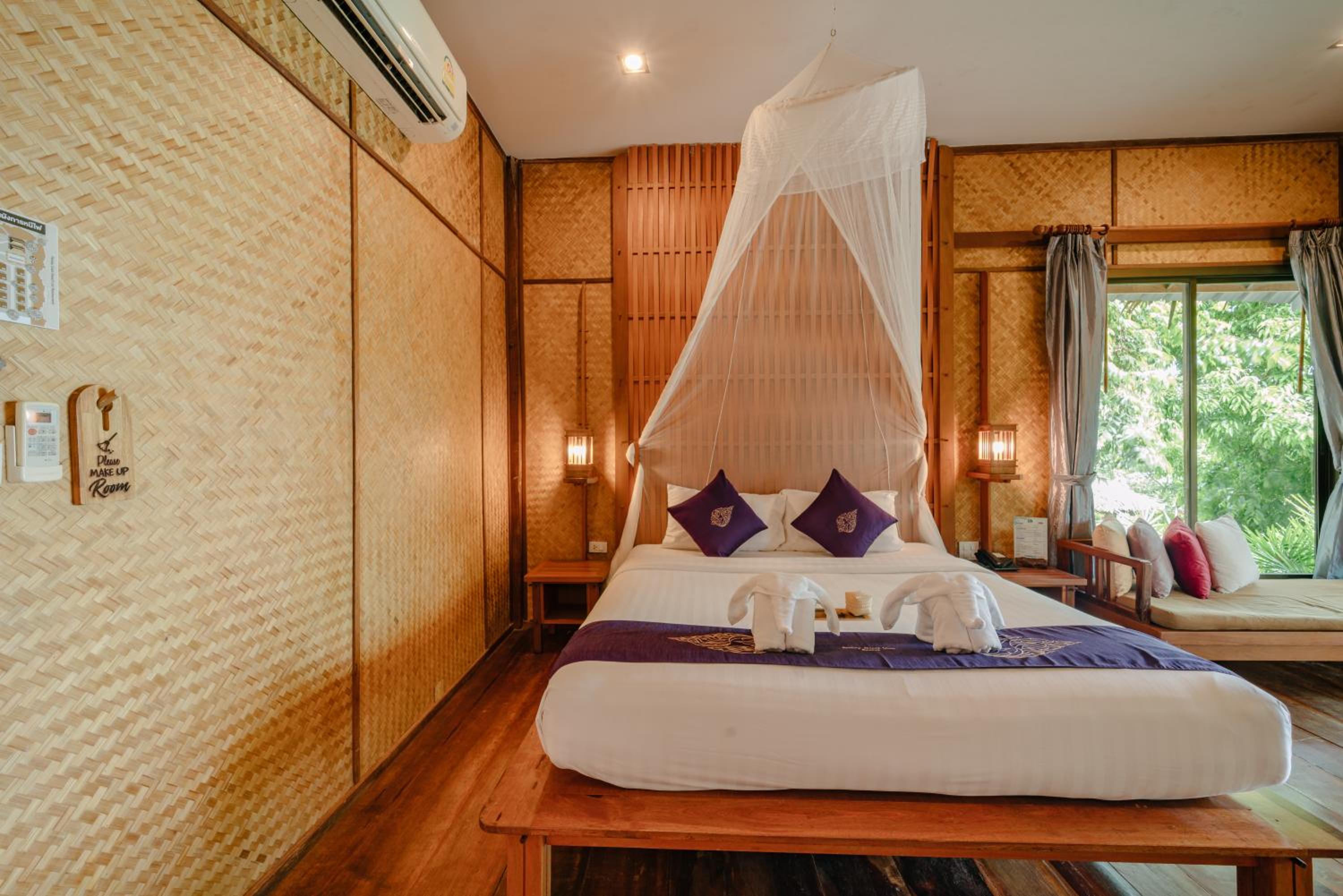 Deluxe Cottage with Partial Sea View - Photo 6