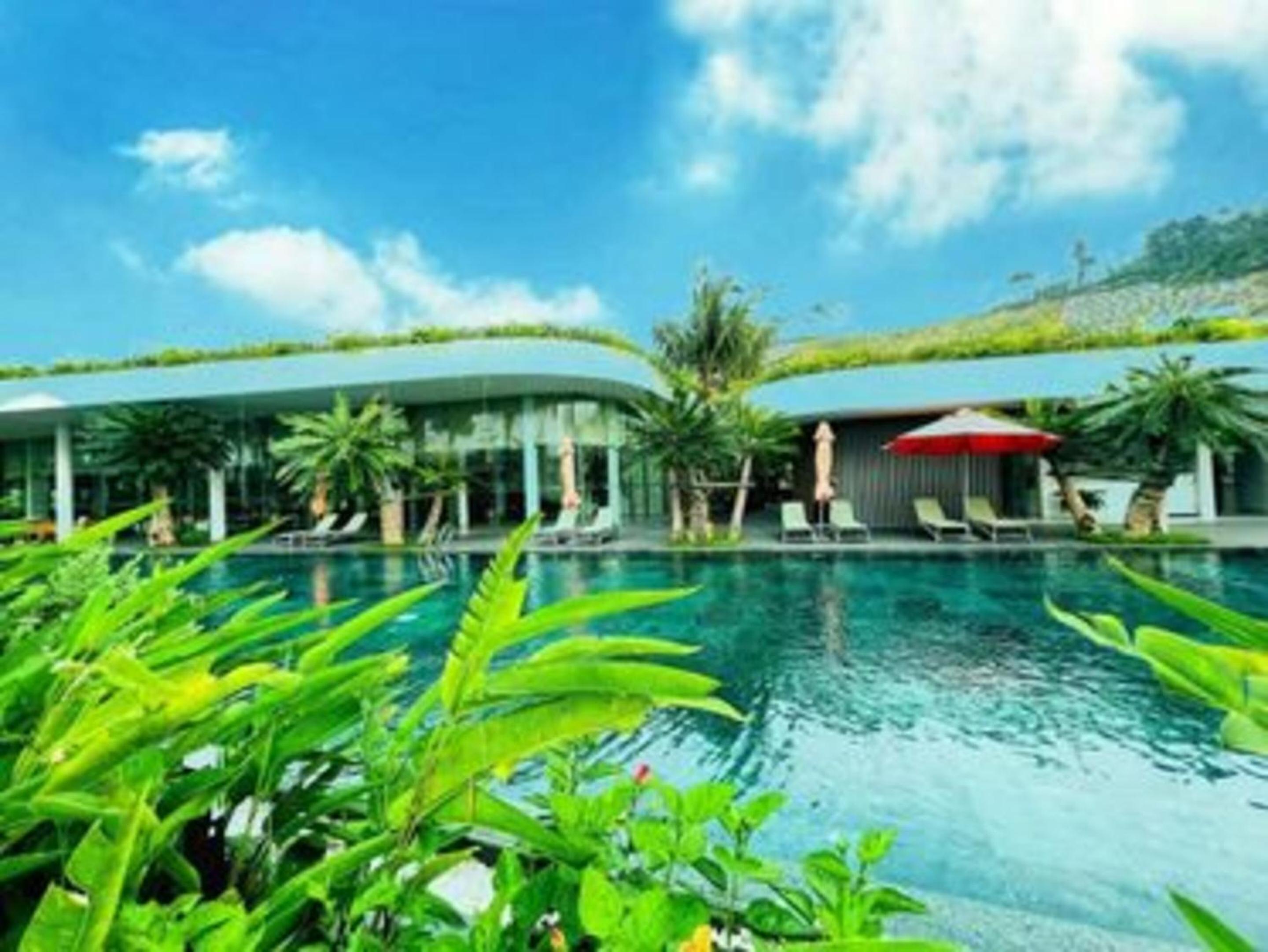 Villa photo 2