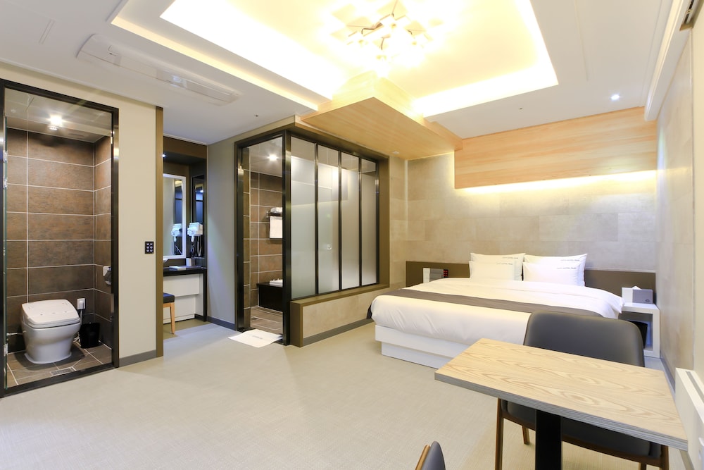 Standard Room - Photo 6