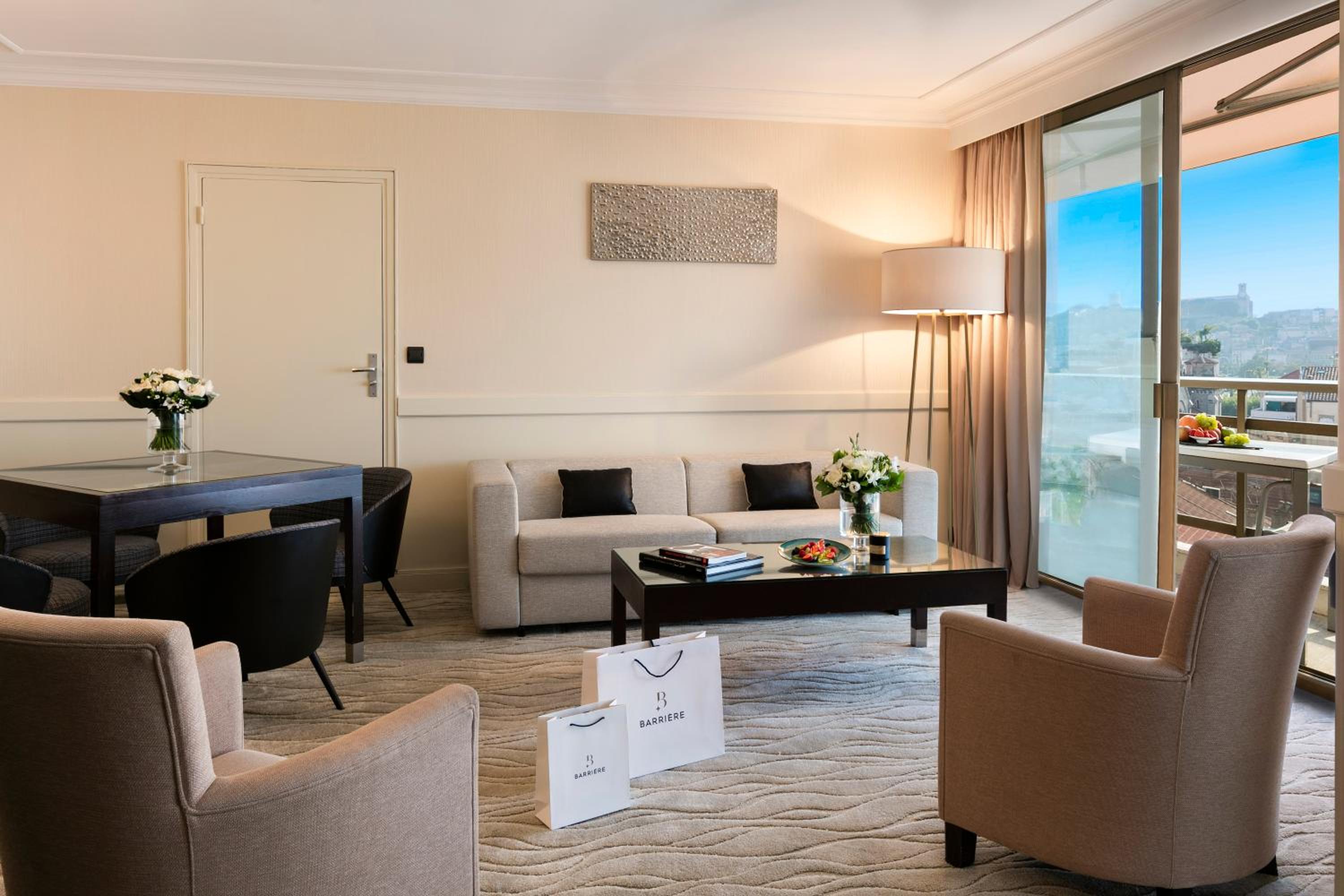 Deluxe Suite with Terrace