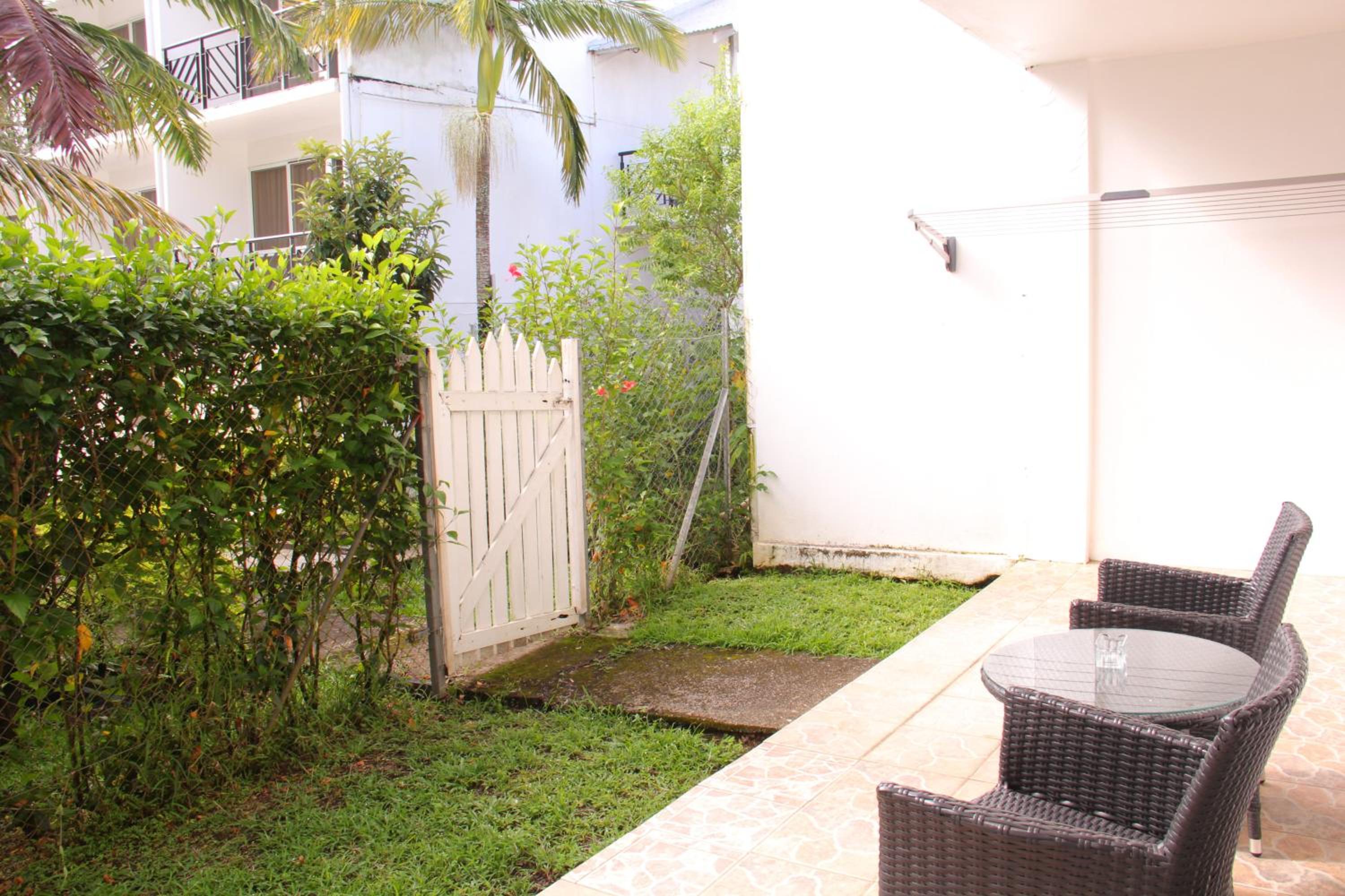 One Bedroom Apartment (Non Smoking) photo 2