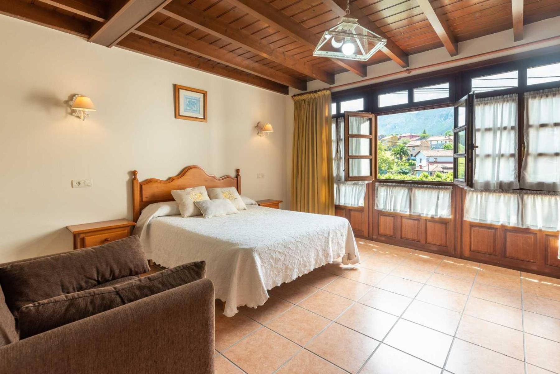 Casa adosada de tres habitaciones
