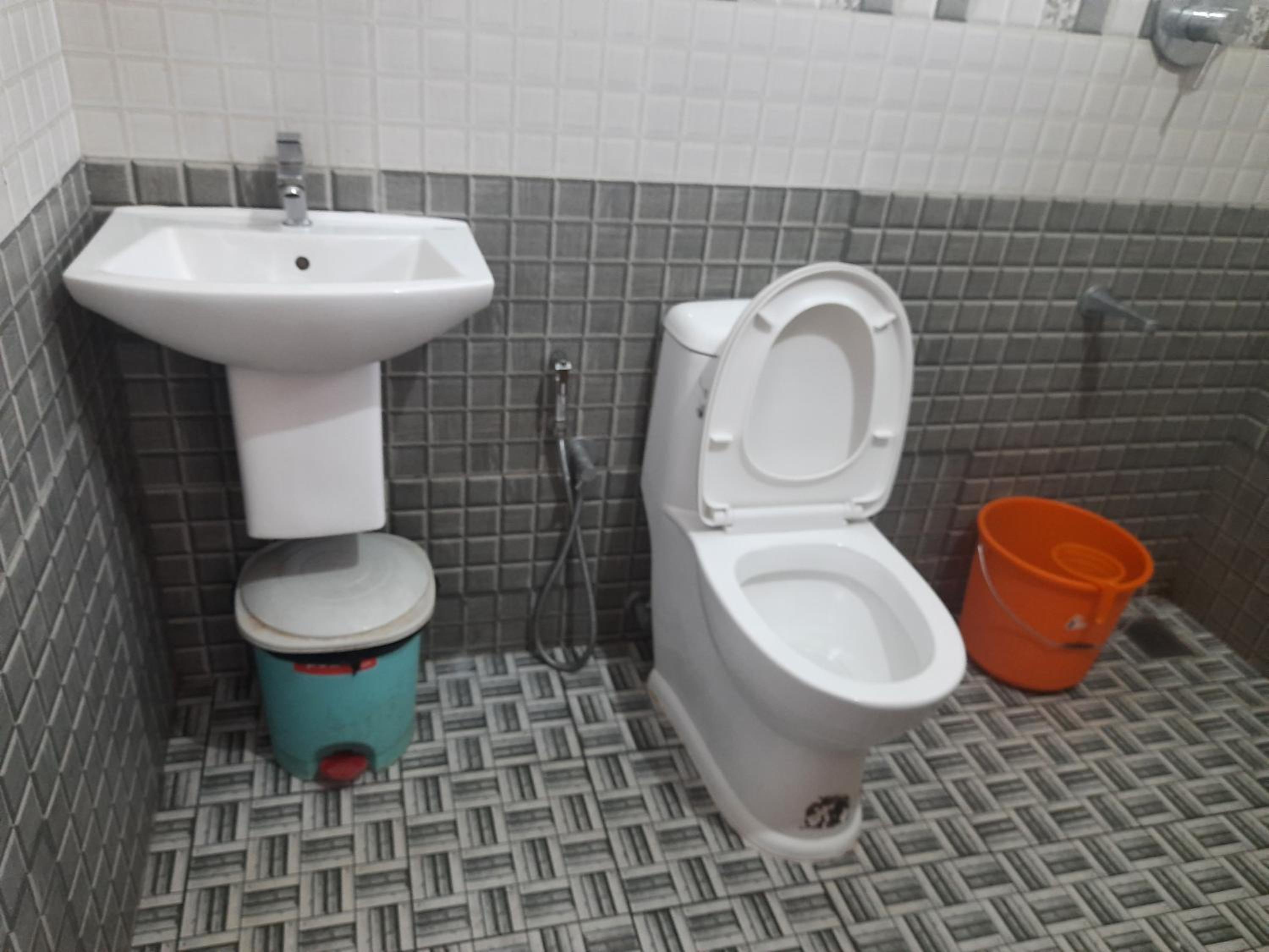 Deluxe Double Room (2 Adults + 1 Child) photo 2