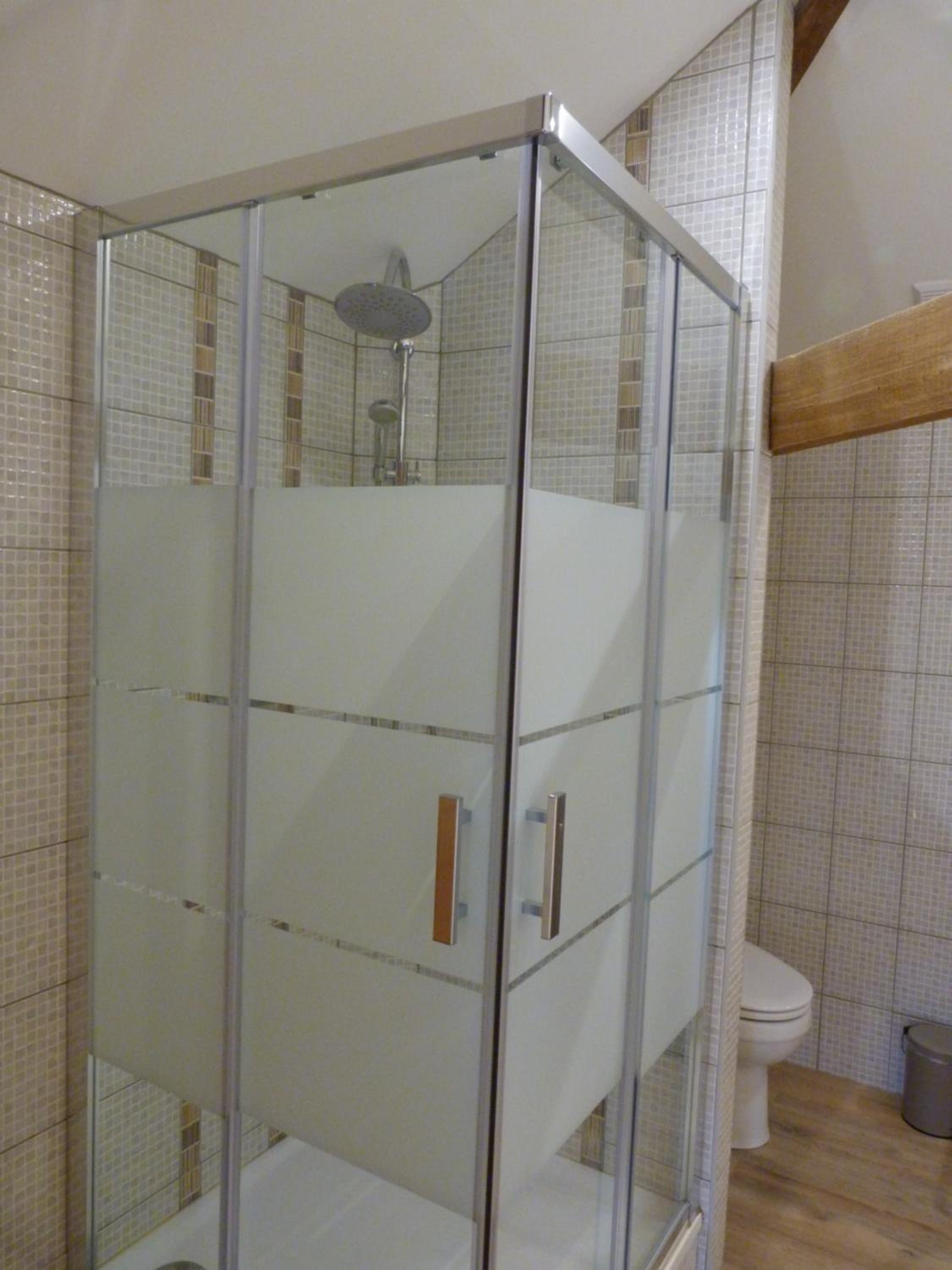 Deluxe Double Room with Shower photo 3