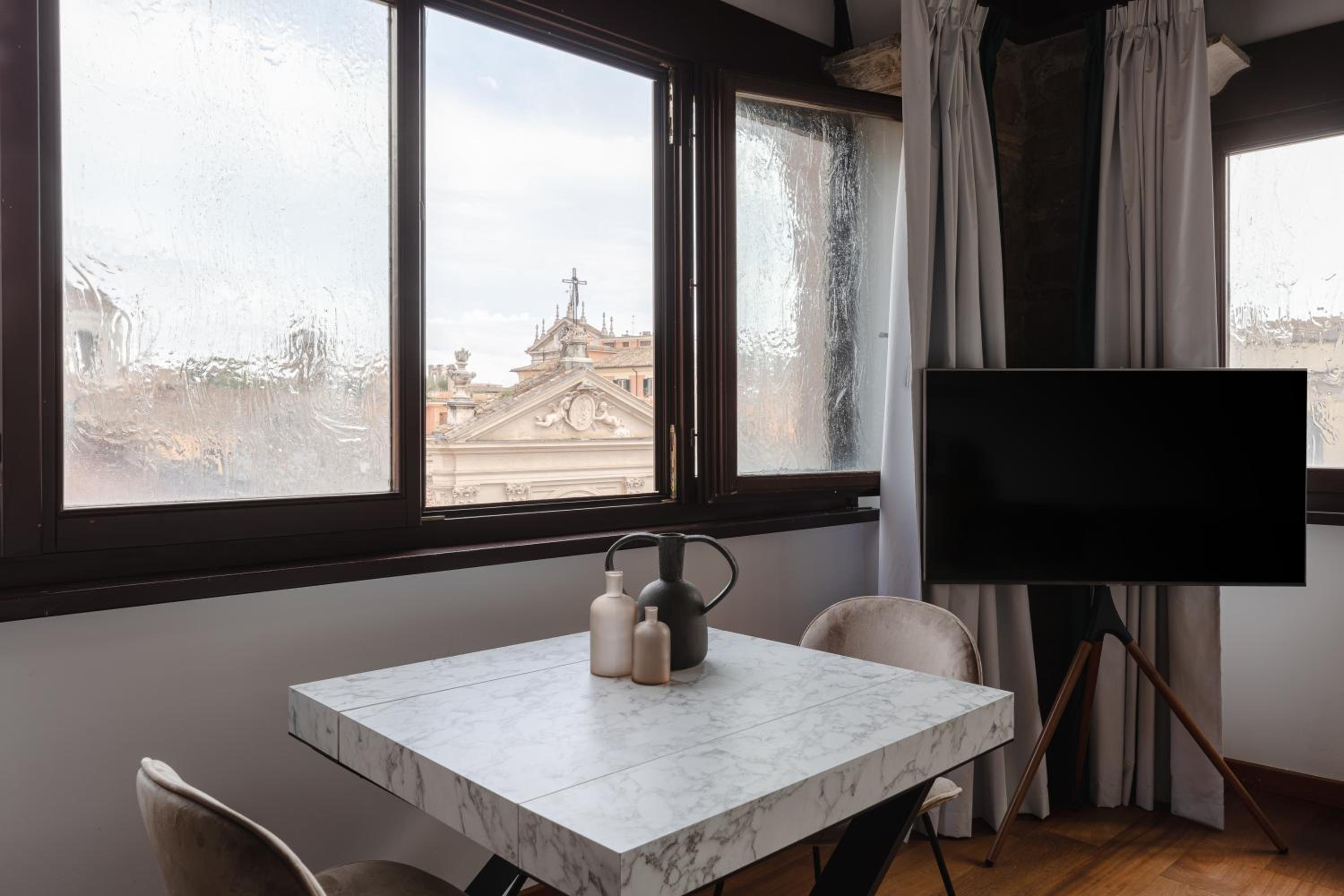 Suite with City View photo 2