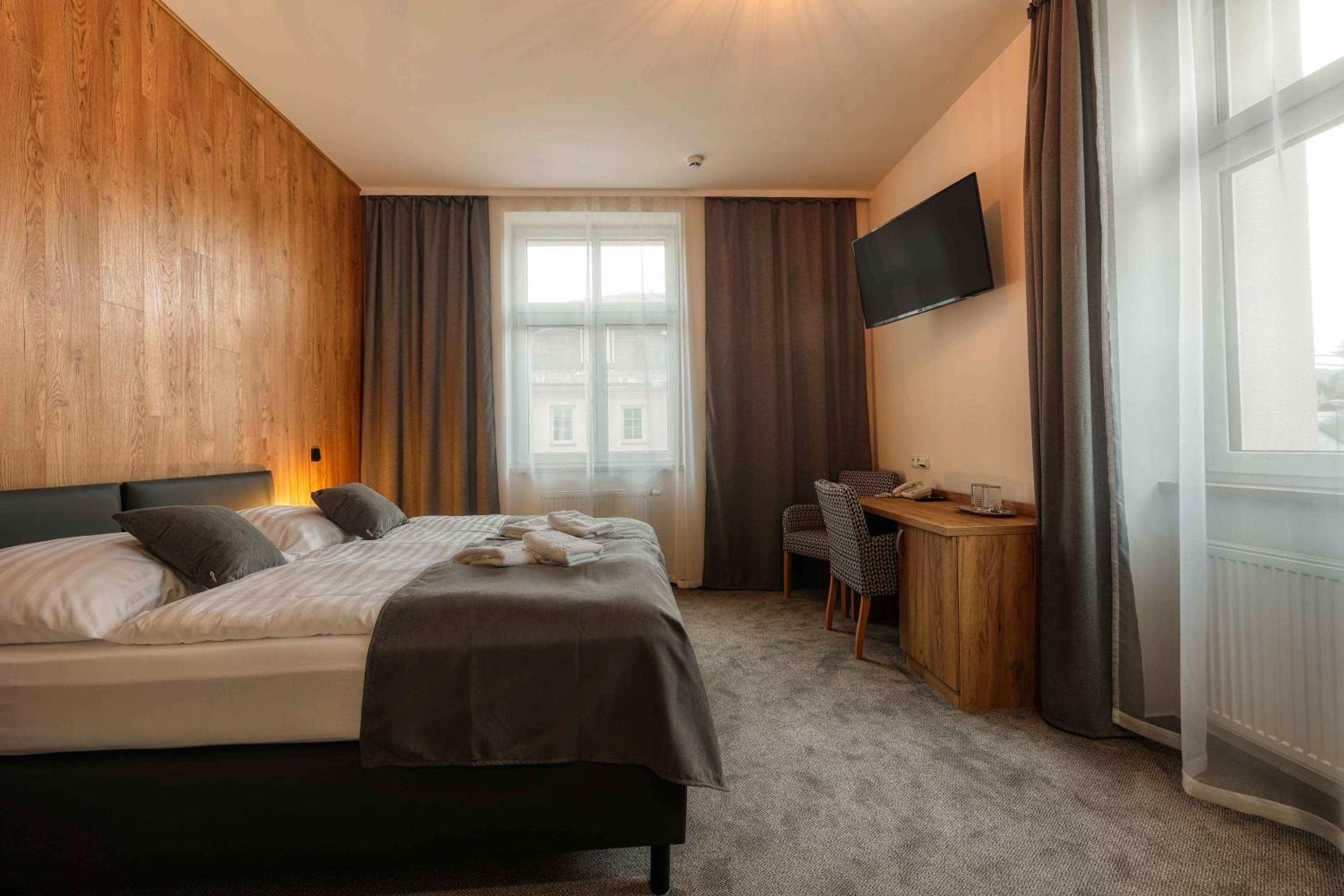 Standard Double or Twin Room photo 3
