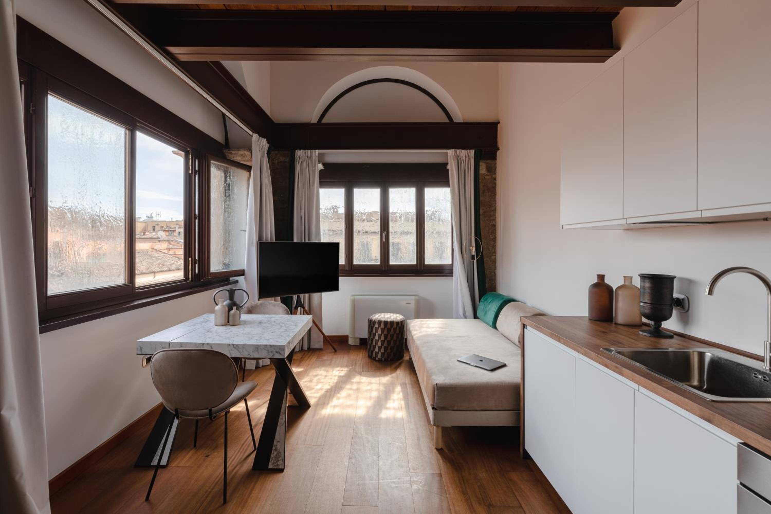 Suite with City View photo 1