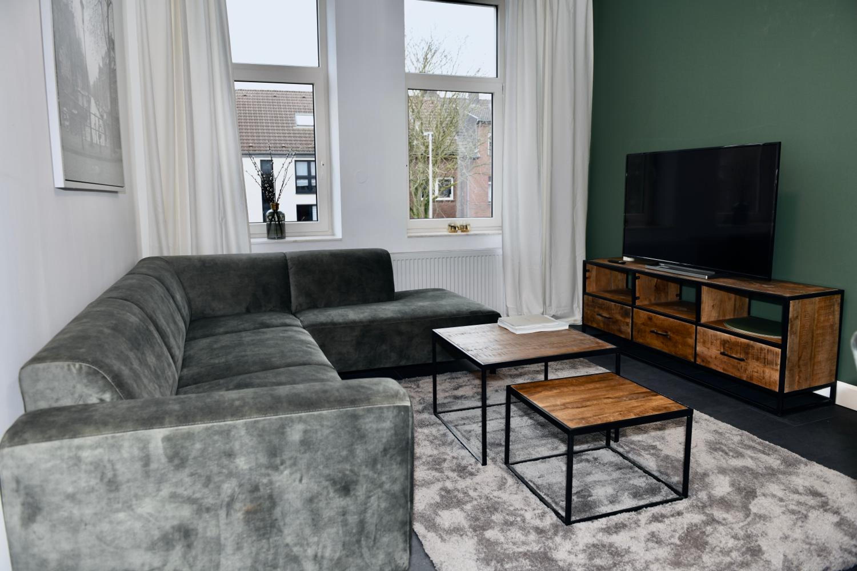 Three-Bedroom Apartment photo 1