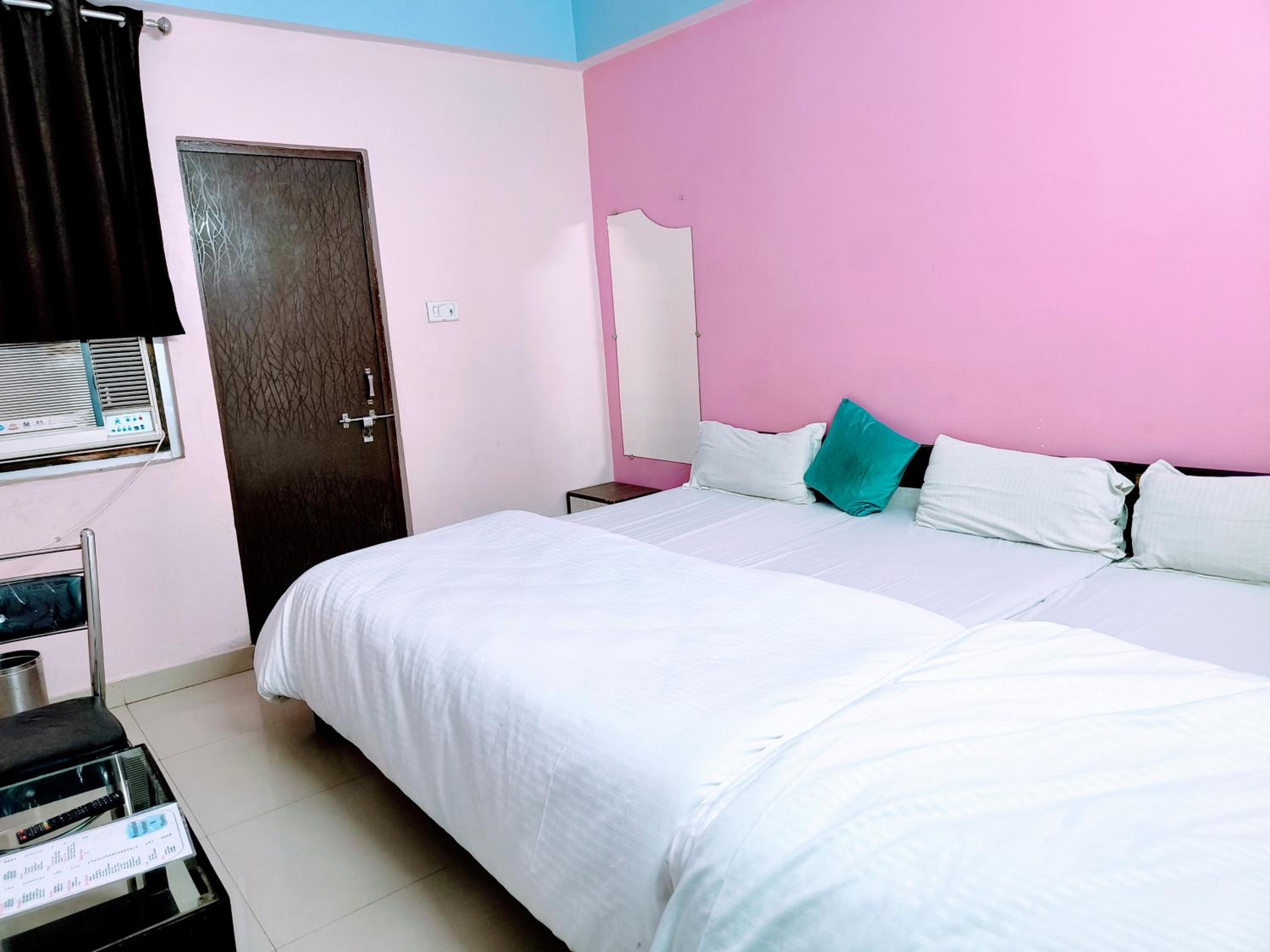 Standard Triple Room - Photo 3