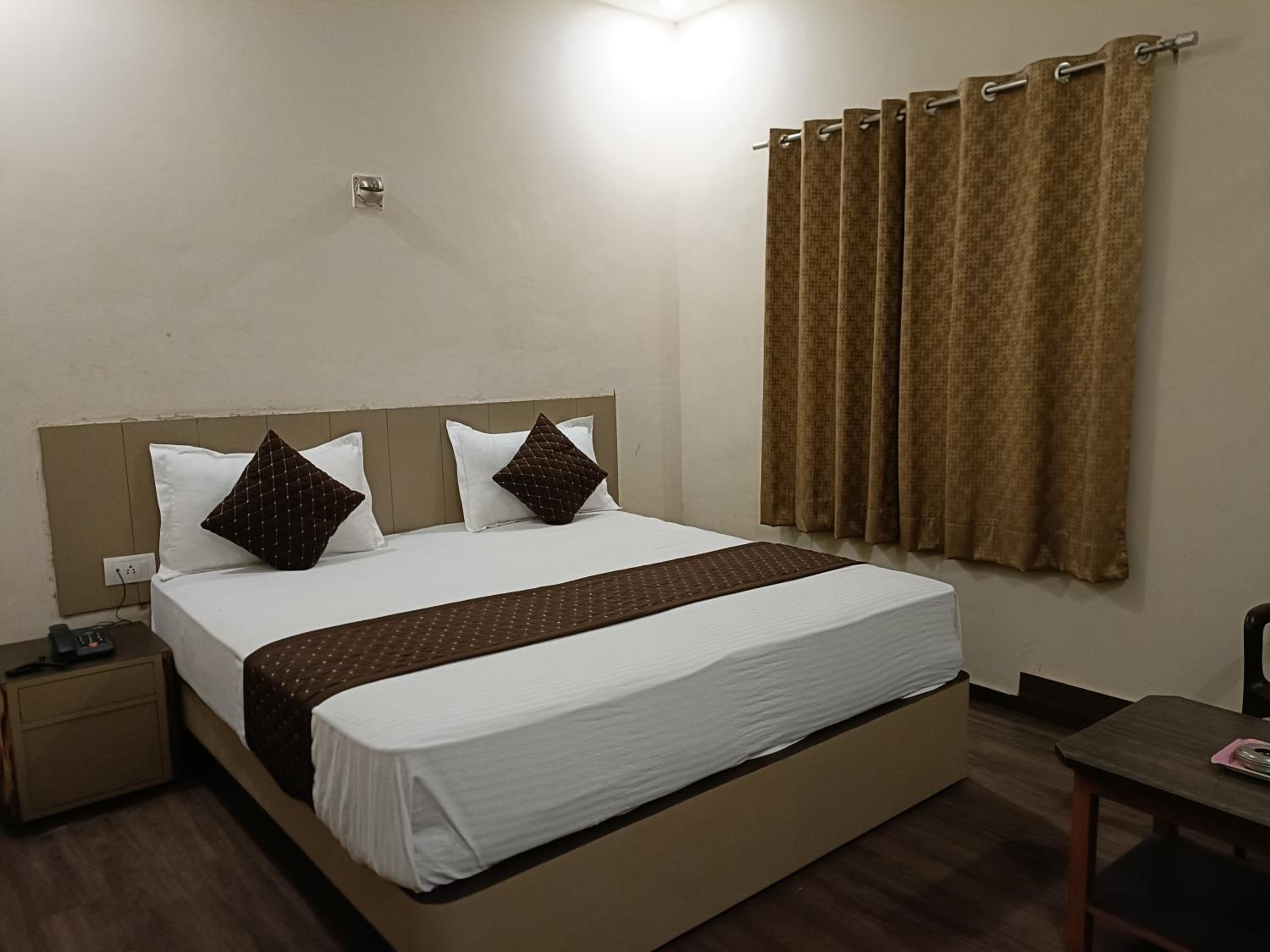 Standard Double Room - Photo 1