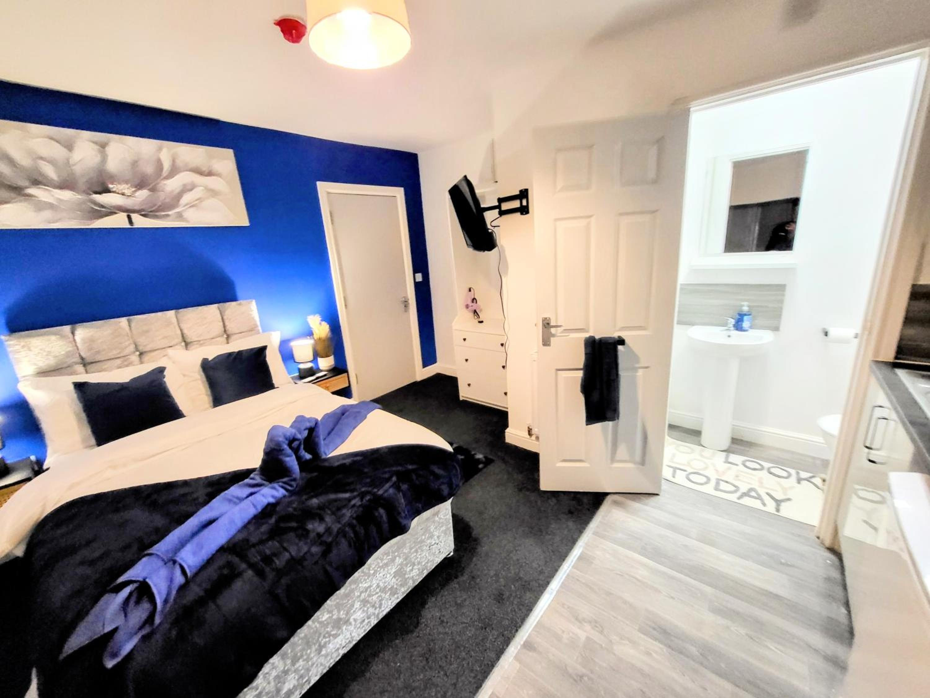 Studio With Sofa Bed