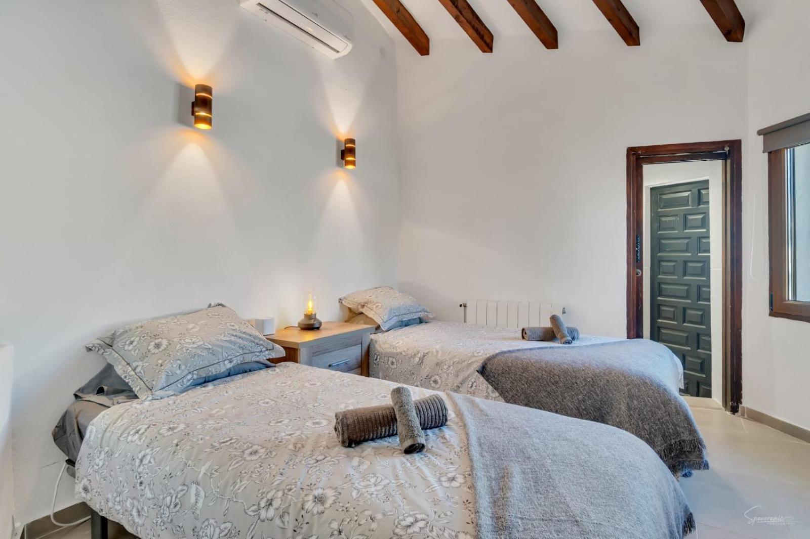 Three-Bedroom Villa photo 3