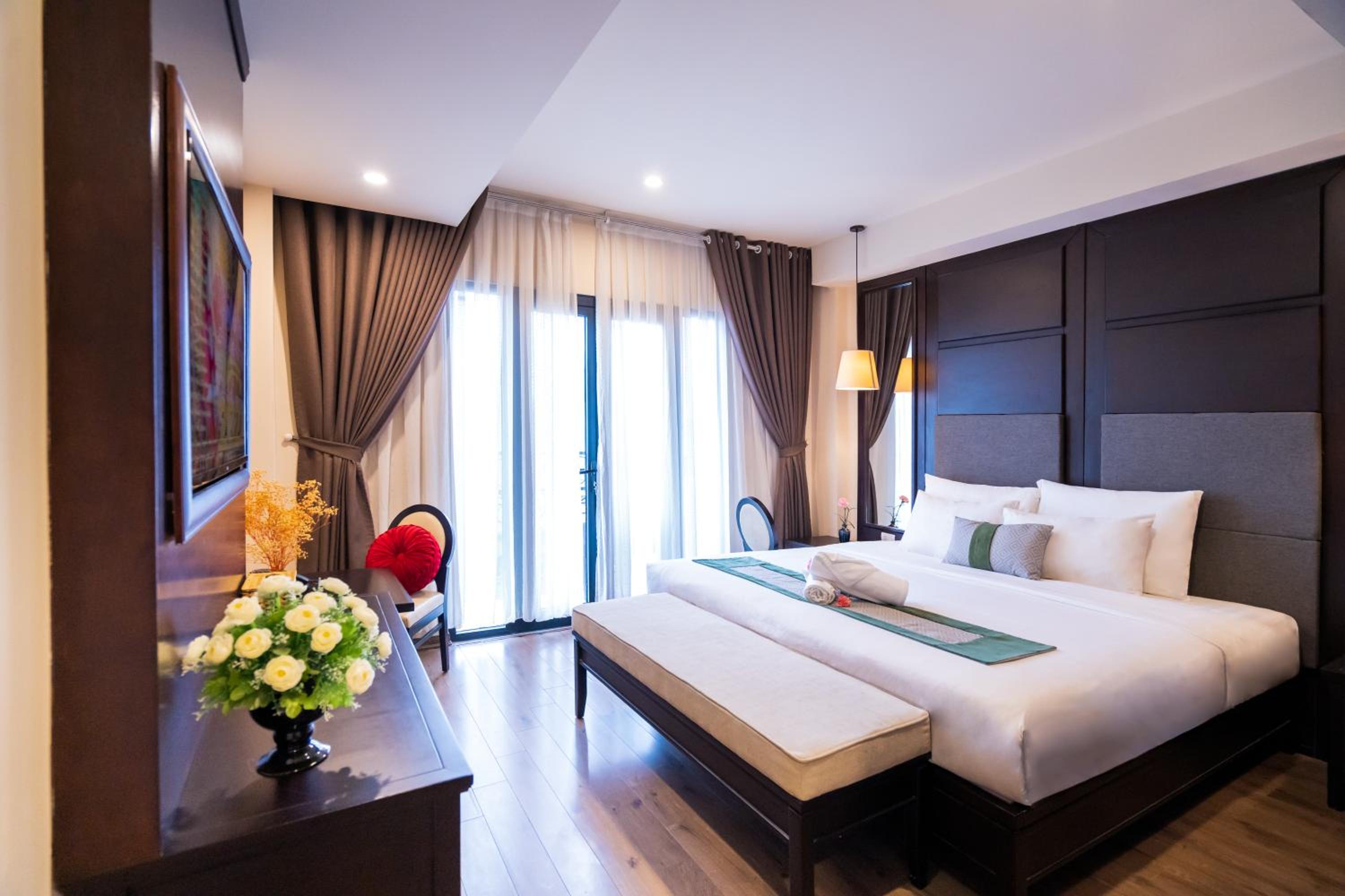 Suite with Balcony