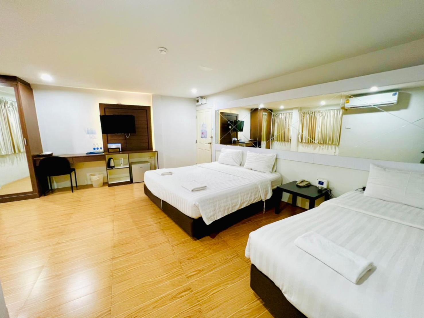 Standard Triple Room