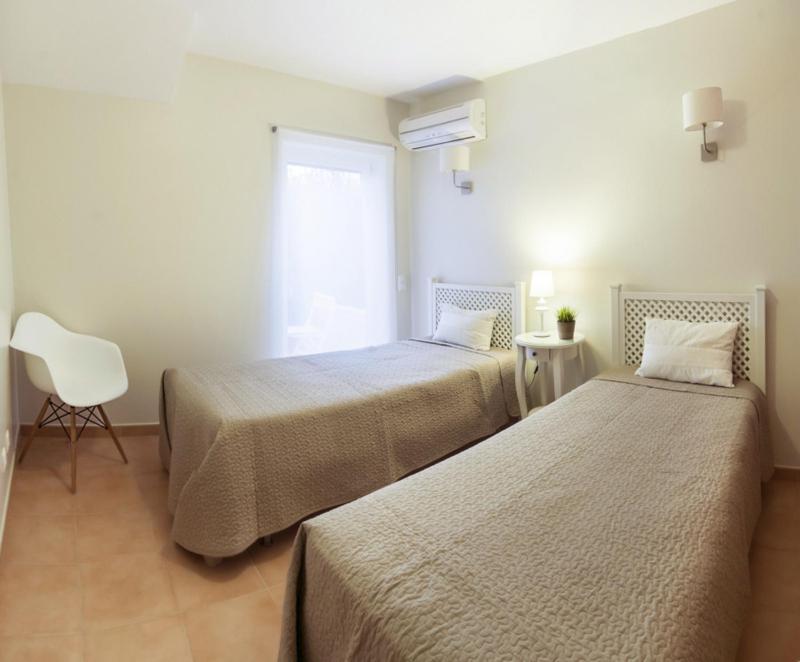 Three-Bedroom Villa photo 3