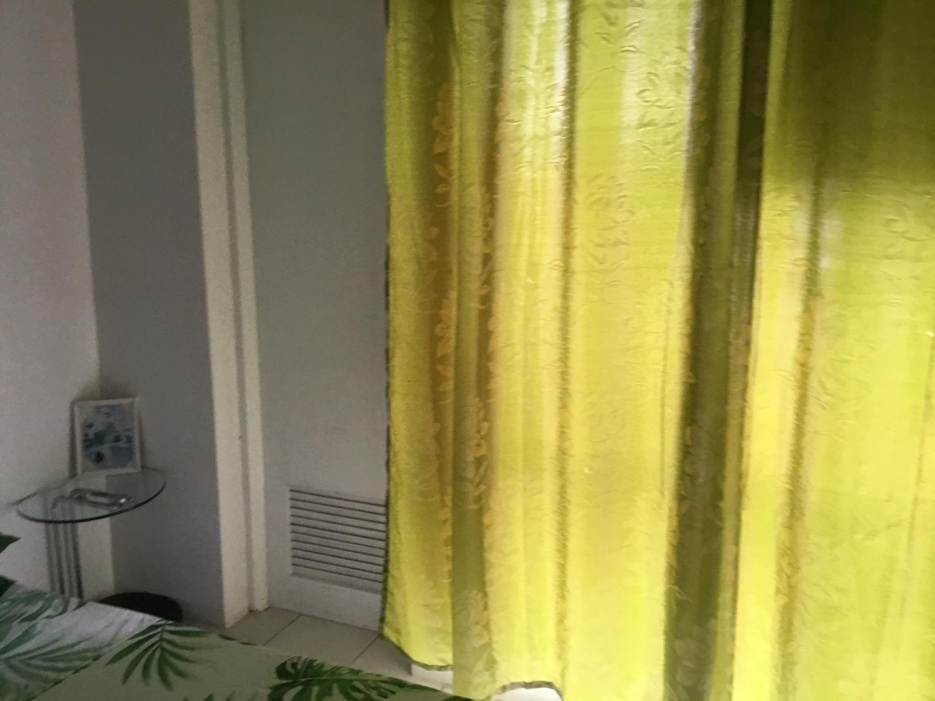 带淋浴的公寓