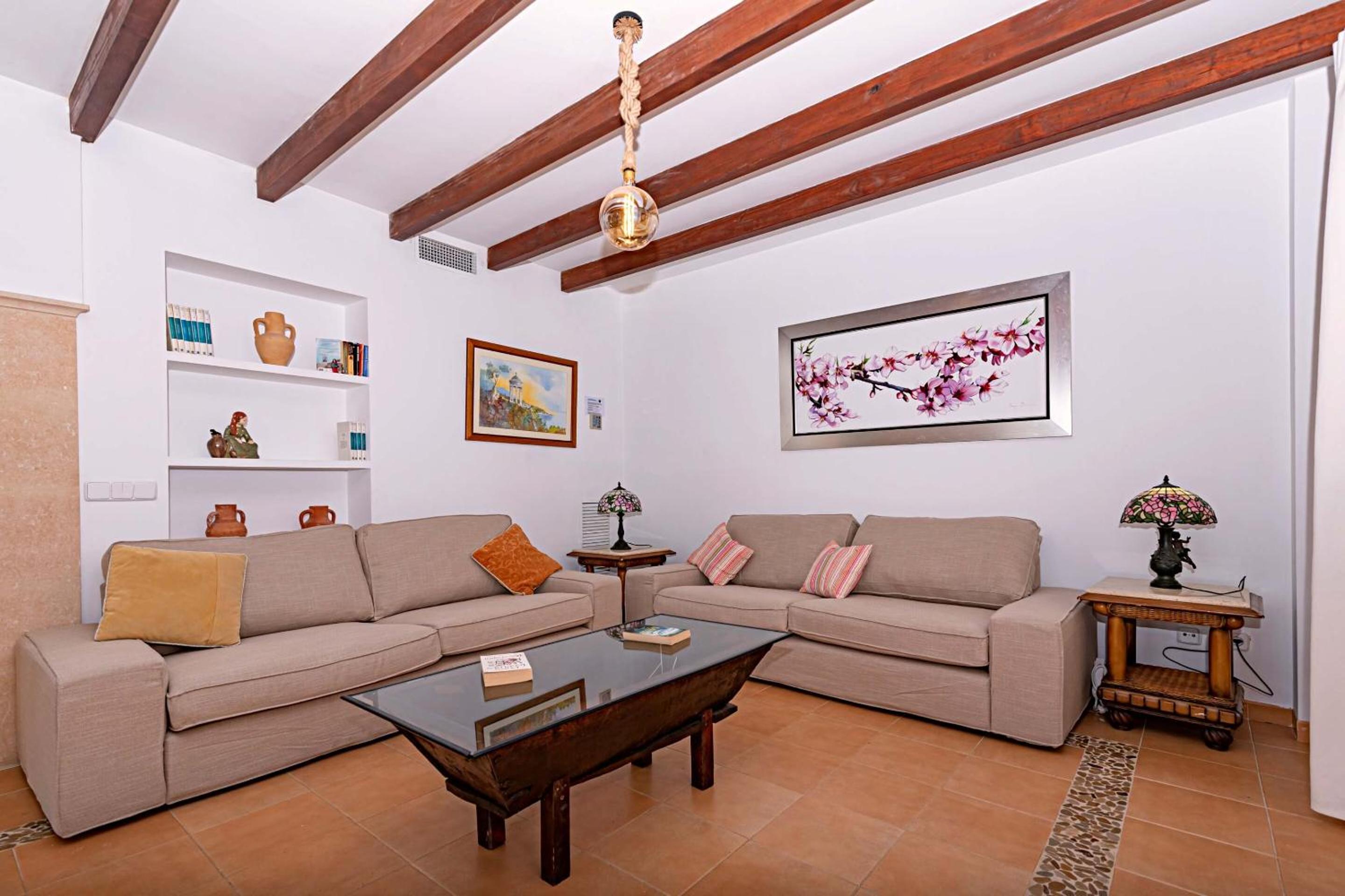 Casa de cuatro habitaciones