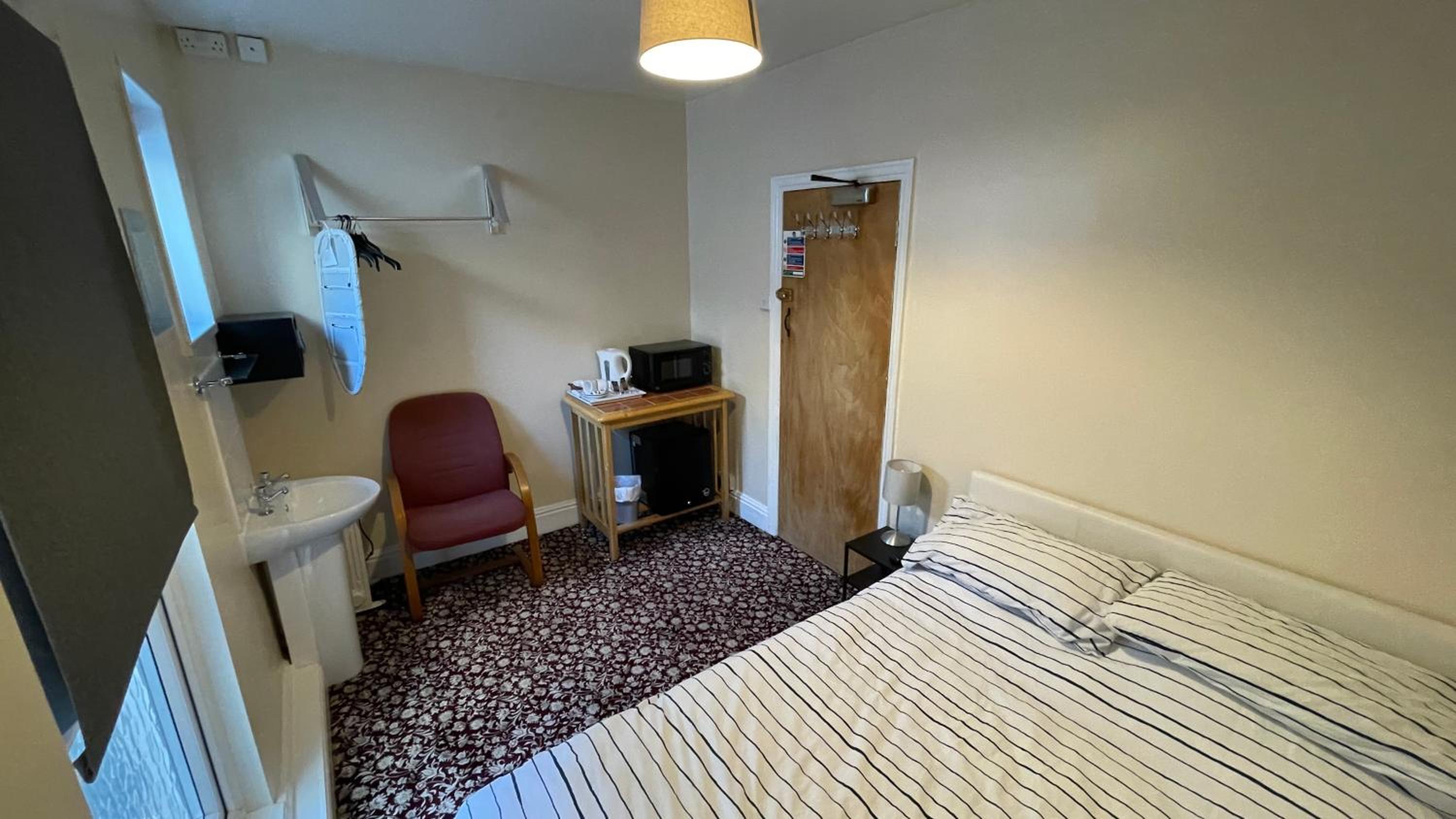 Small Double Room photo 1