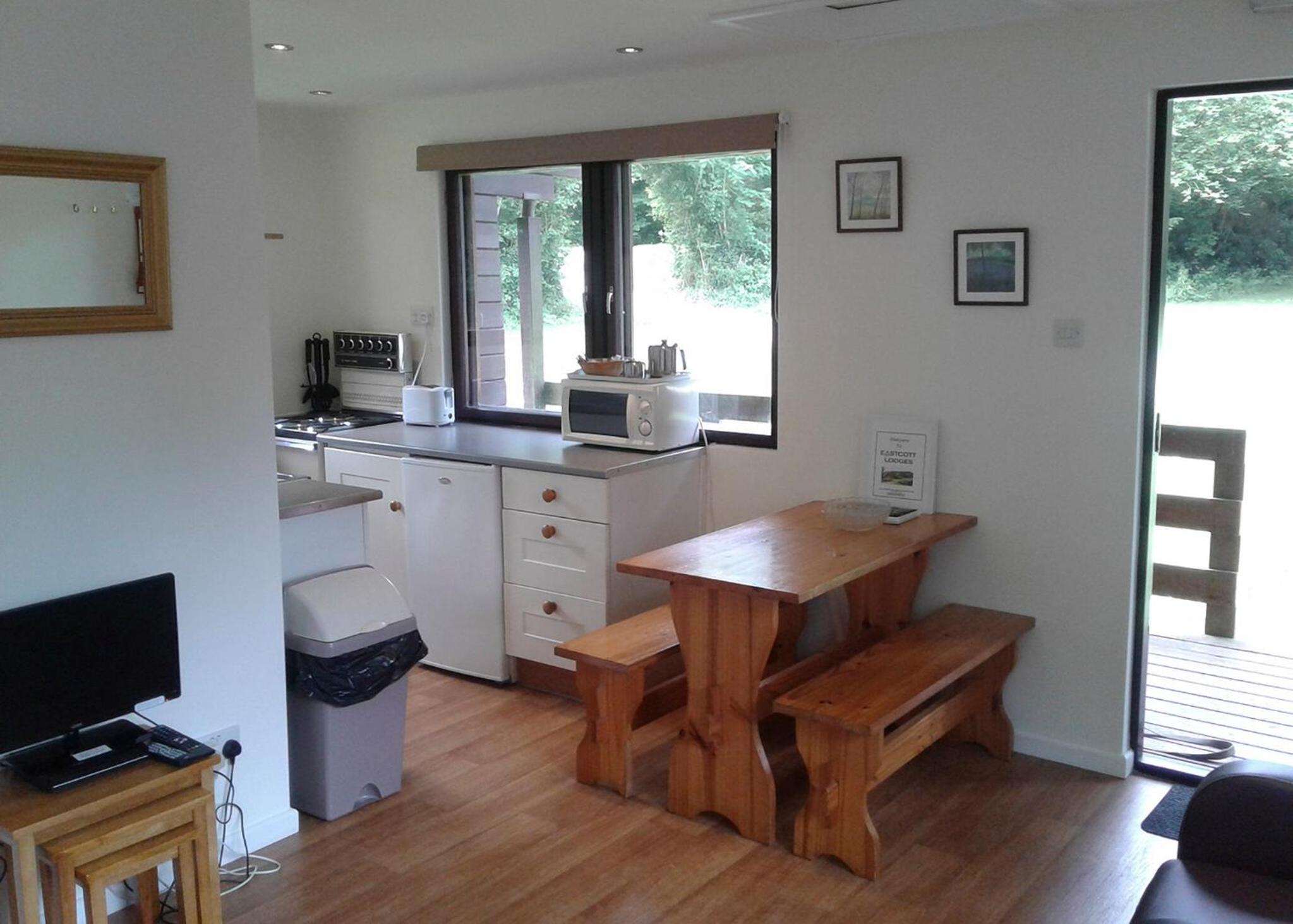 Three-Bedroom House photo 3